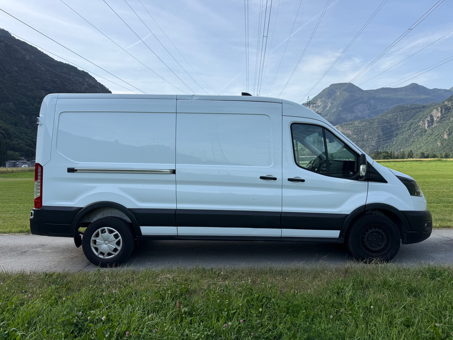 FORD Transit Van 350 L3 Trend 2.0 TDCi 130 FWD A-image-3