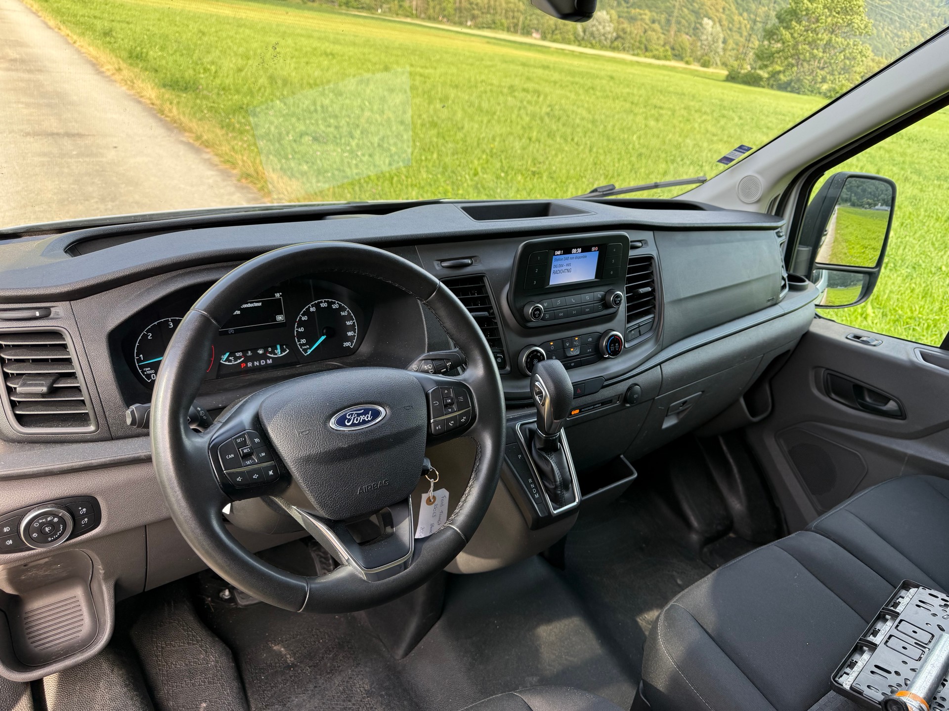 FORD Transit Van 350 L3 Trend 2.0 TDCi 130 FWD A-image-9