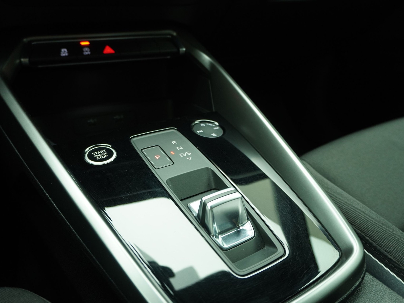 AUDI A3 Sportback 35 TFSI Advanced S-Tronic-image-15