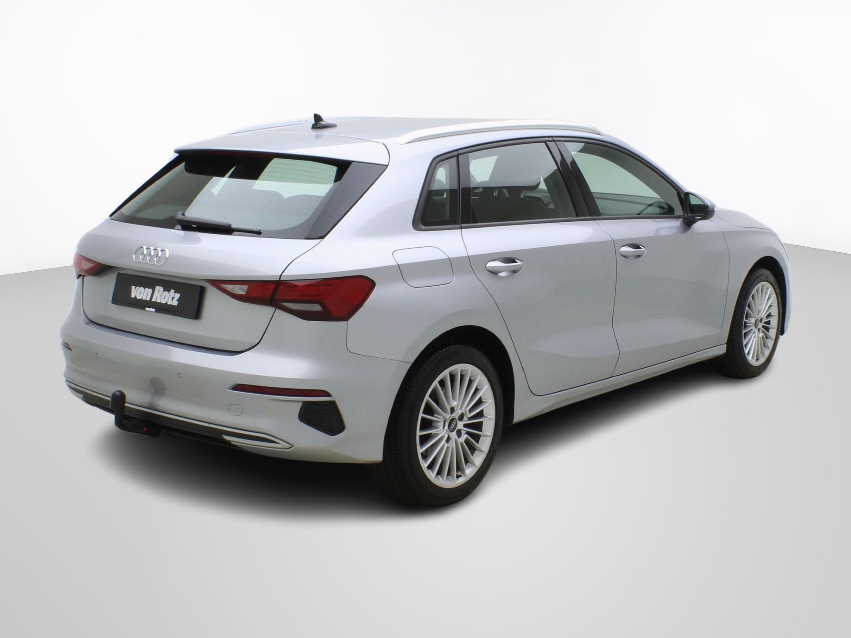 AUDI A3 Sportback 35 TFSI Advanced S-Tronic-image-4