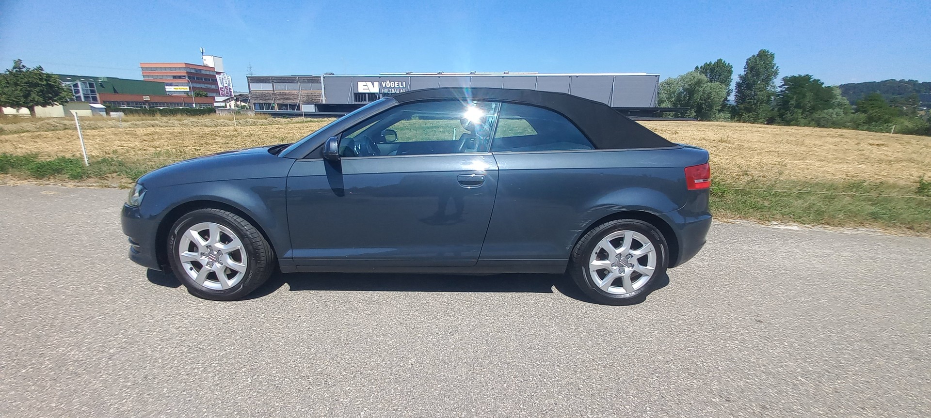 AUDI A3 Cabriolet 1.8 TFSI Style-image-2