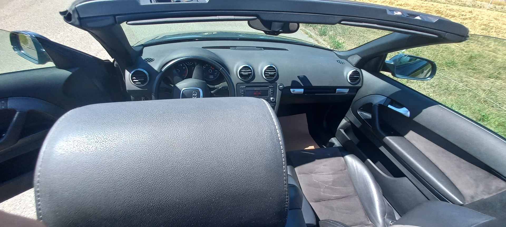 AUDI A3 Cabriolet 1.8 TFSI Style-image-13