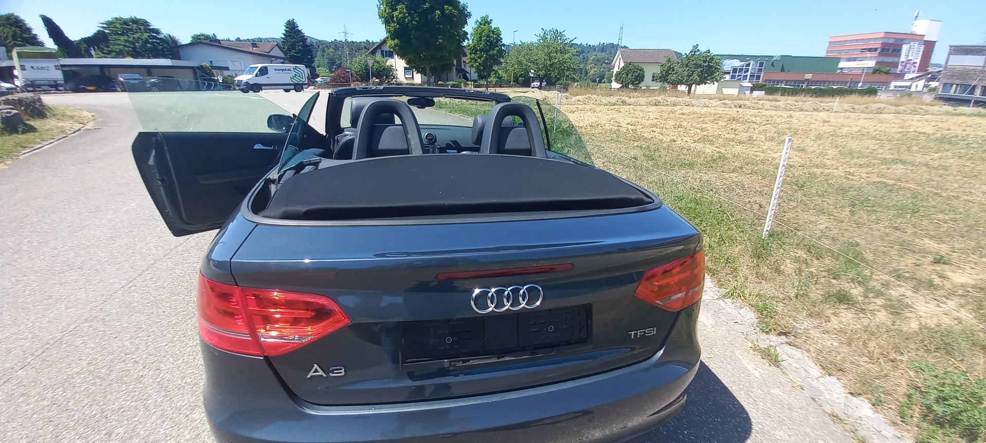 AUDI A3 Cabriolet 1.8 TFSI Style-image-10