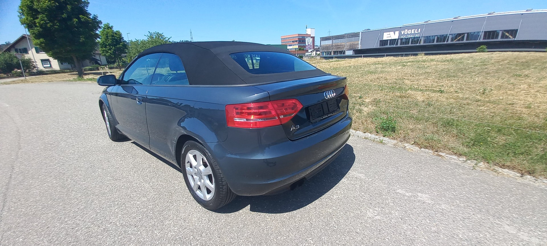 AUDI A3 Cabriolet 1.8 TFSI Style-image-6