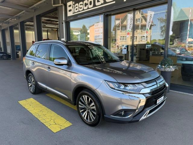 MITSUBISHI Outlander 2.0 MIVEC Value CVT-image-3
