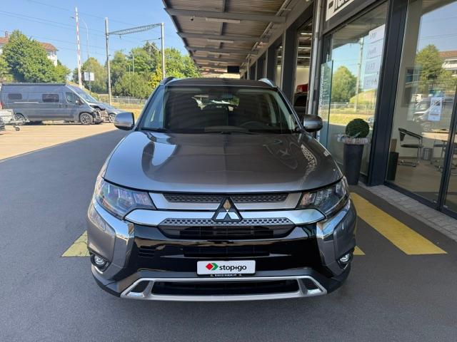 MITSUBISHI Outlander 2.0 MIVEC Value CVT-image-1