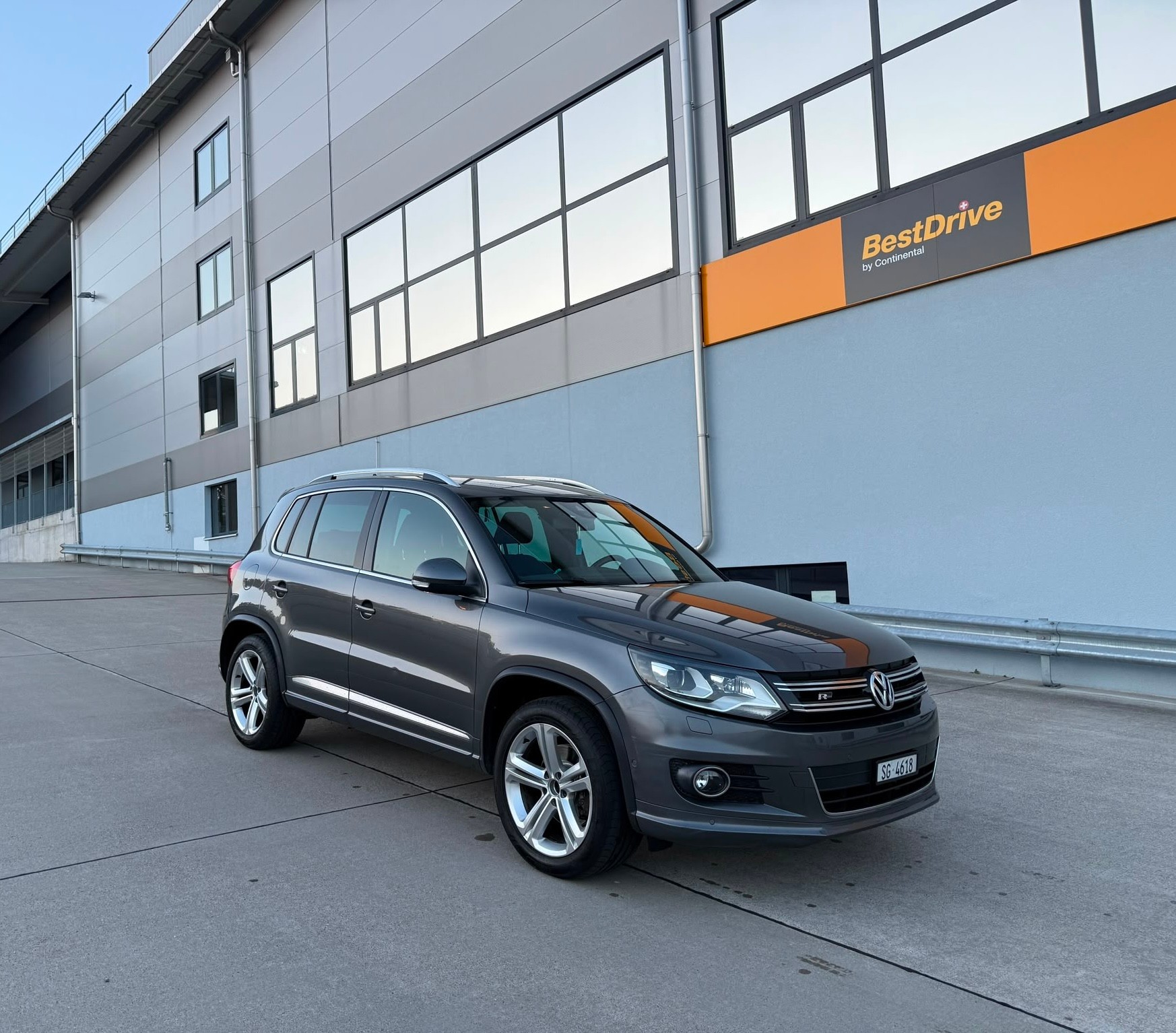 VW TIGUAN-image-0