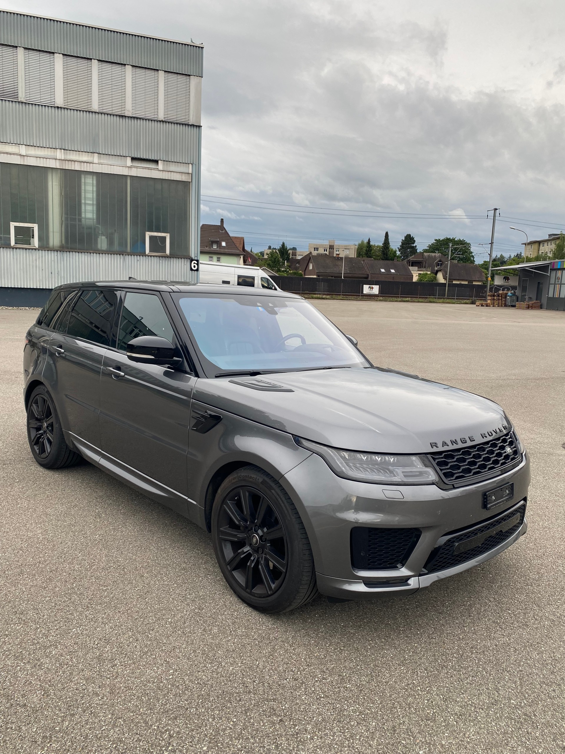 LAND ROVER Range Rover Sport 3.0 SDV6 HSE Dynamic Automatic-image-12