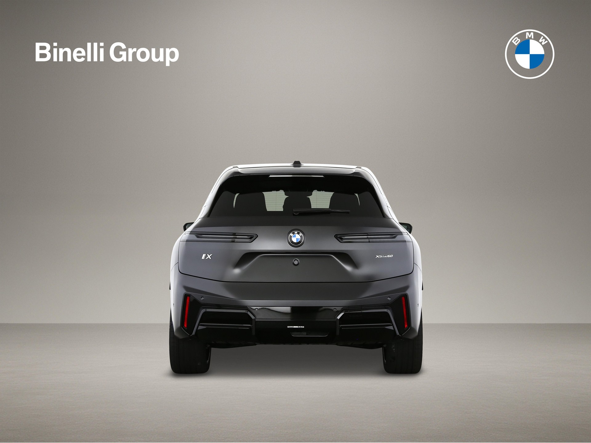 BMW iX xDrive60-showroom-element-3