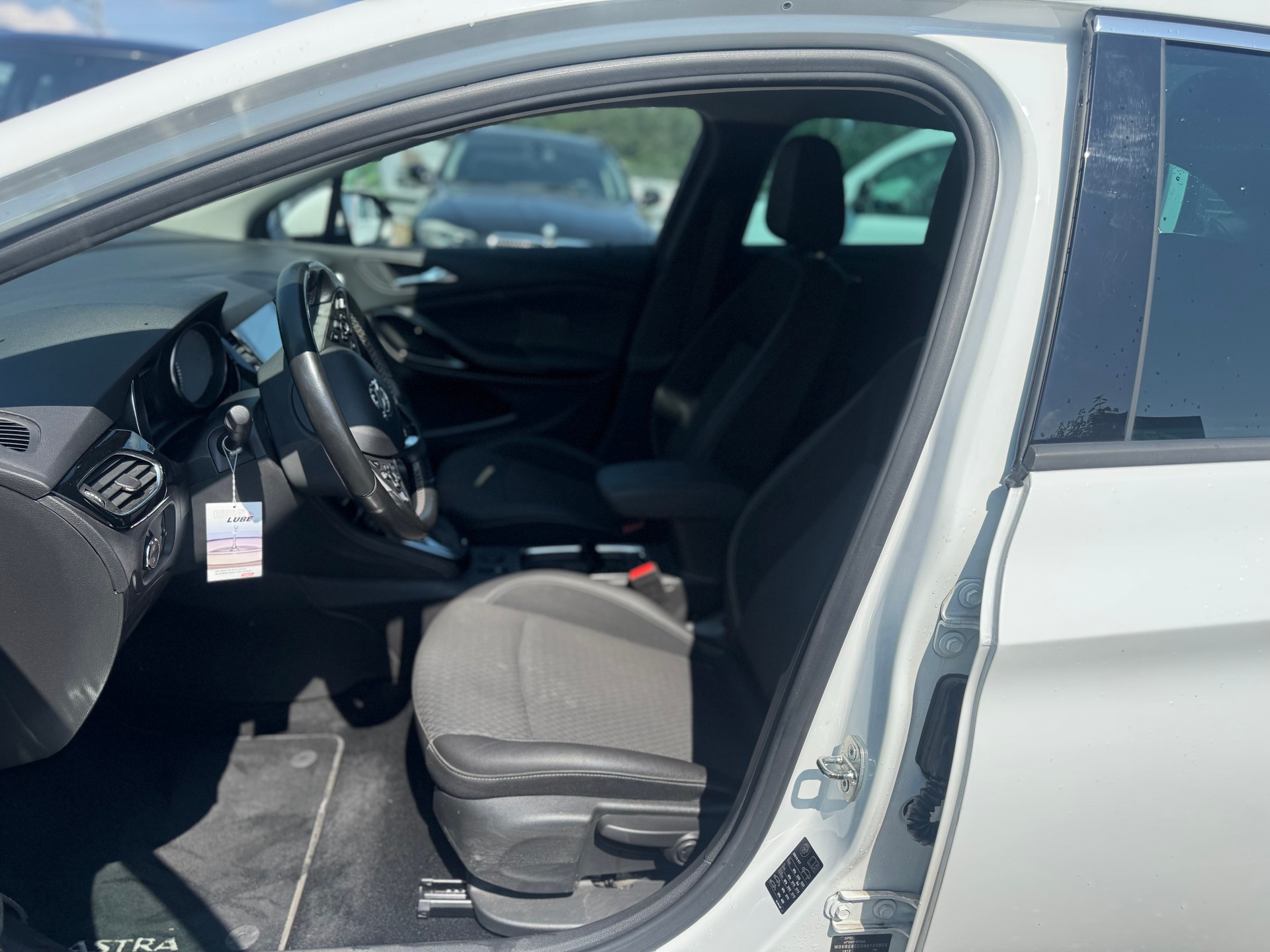 OPEL Astra Sports Tourer 1.4i Turbo Dynamic Automatic-image-9