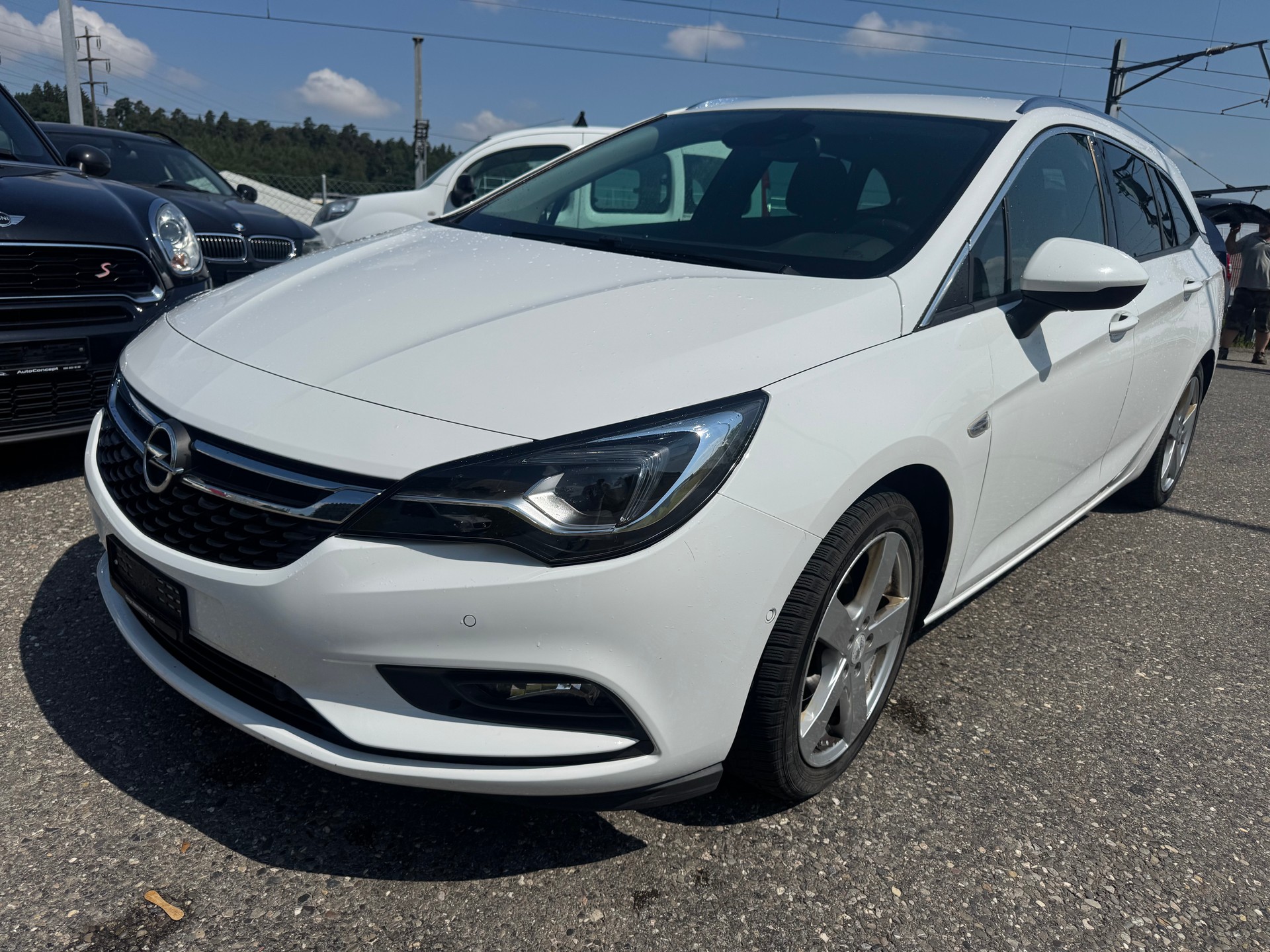 OPEL Astra Sports Tourer 1.4i Turbo Dynamic Automatic-image-0