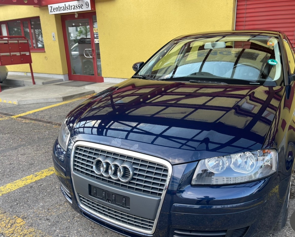 AUDI A3 1.6 FSI Ambiente-image-8