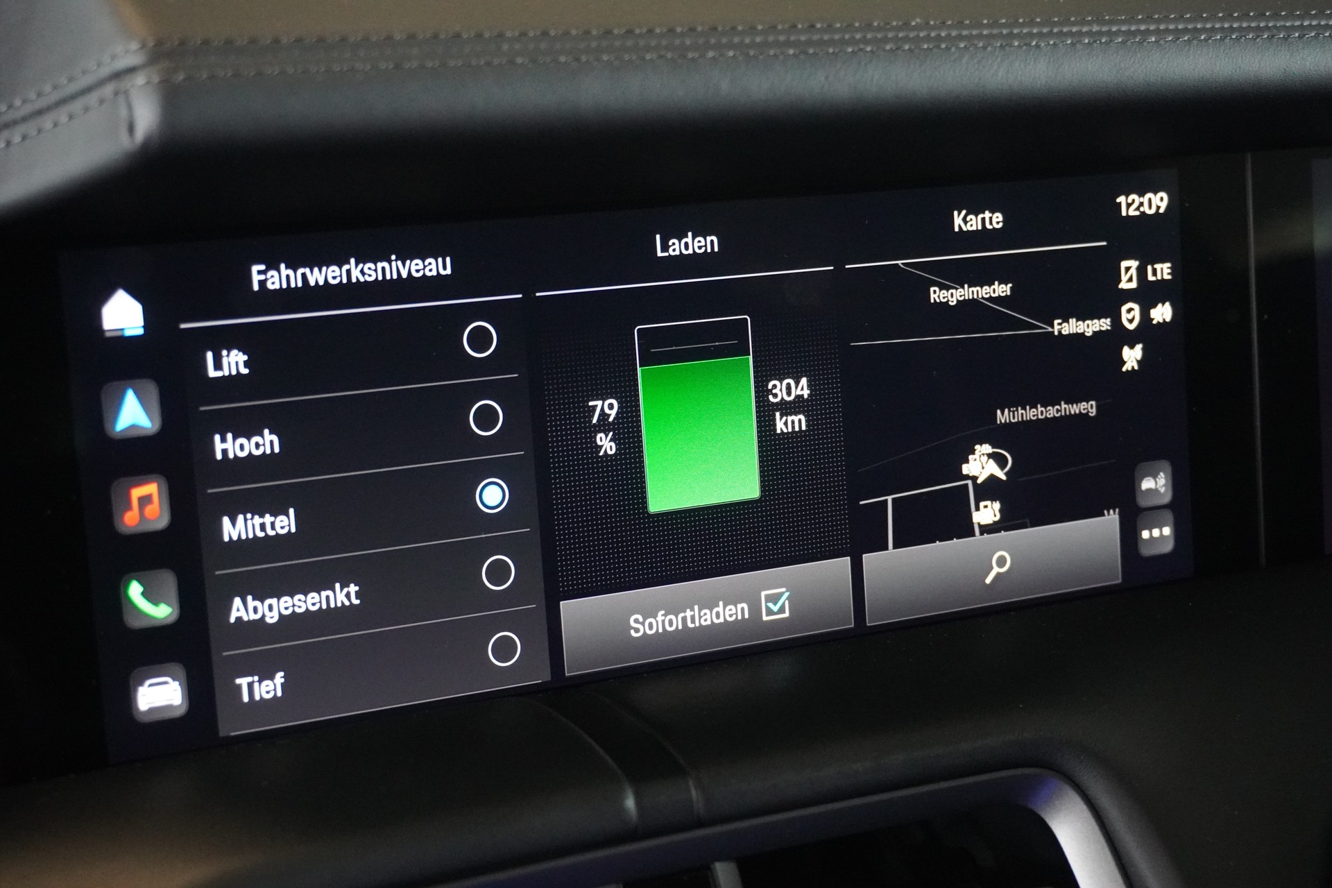 PORSCHE Taycan Turbo Cross Turismo-image-12