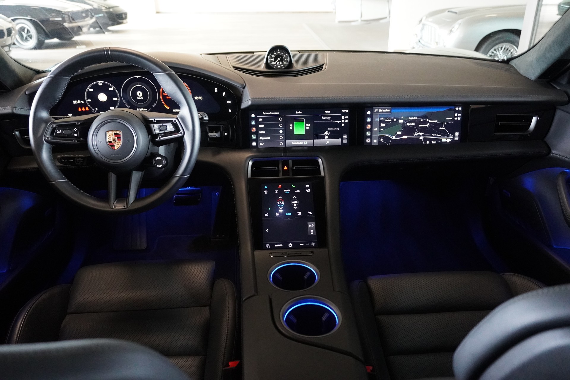 PORSCHE Taycan Turbo Cross Turismo-image-10