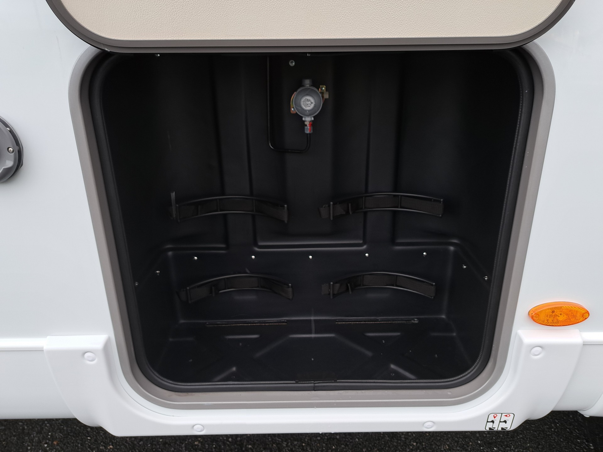 BÜRSTNER Lyseo TD 690G B66-image-12