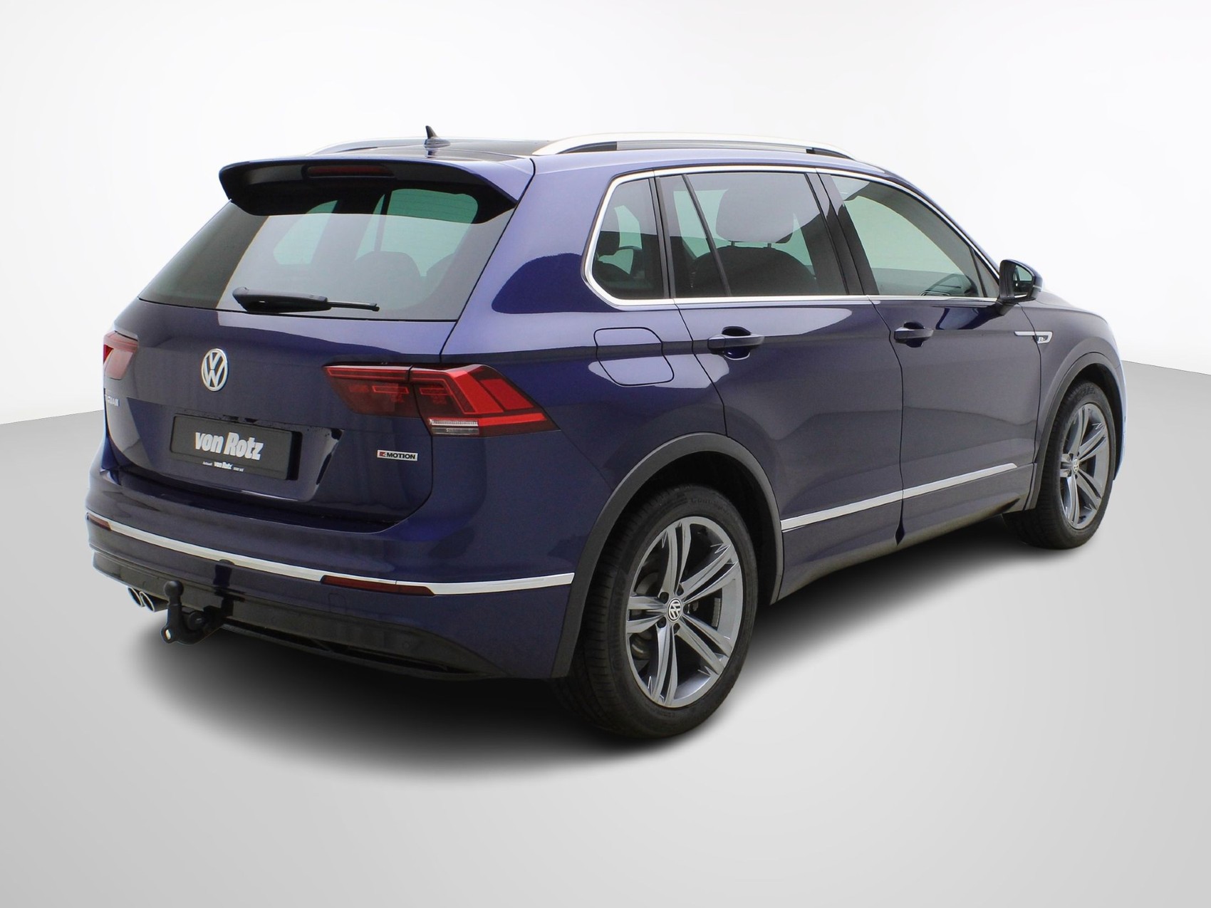 VW Tiguan 2.0 TSI DSG R-Line 4Motion-image-4