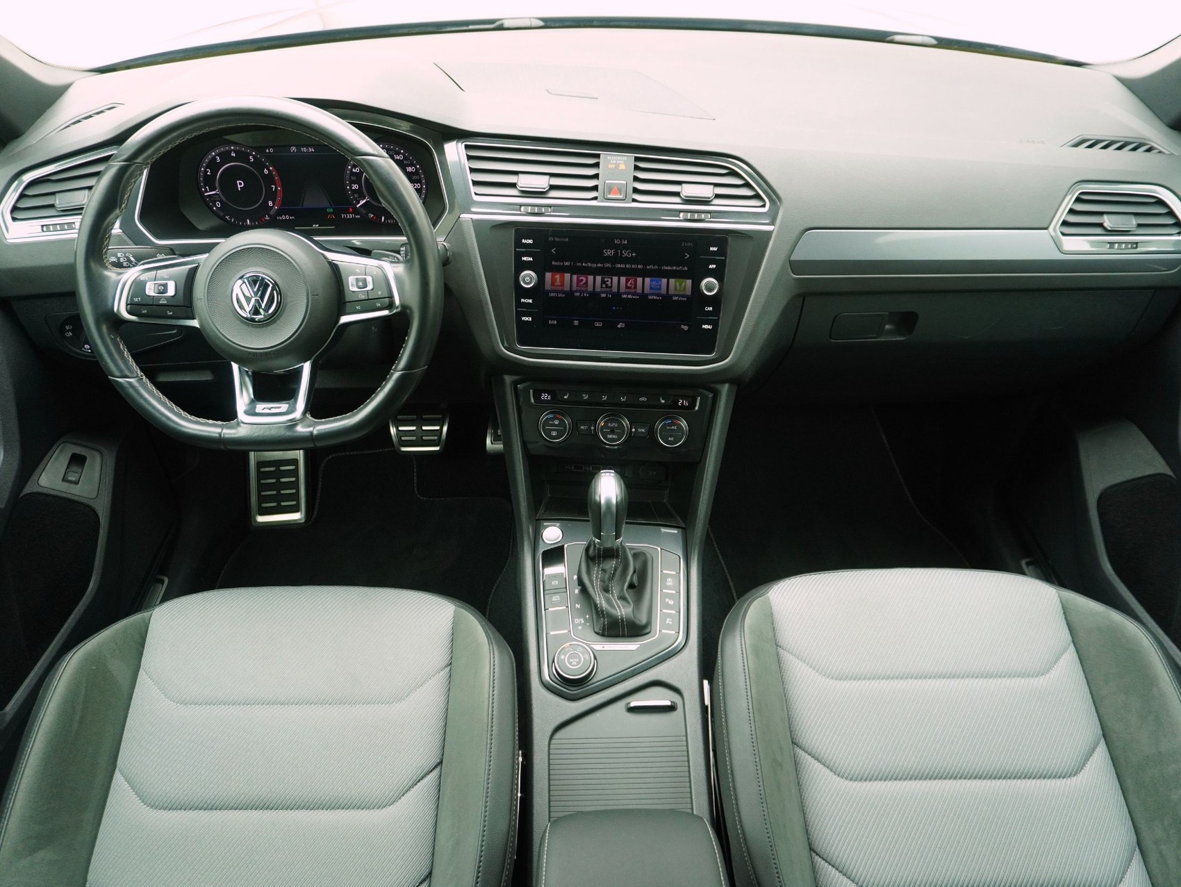 VW Tiguan 2.0 TSI DSG R-Line 4Motion-image-13