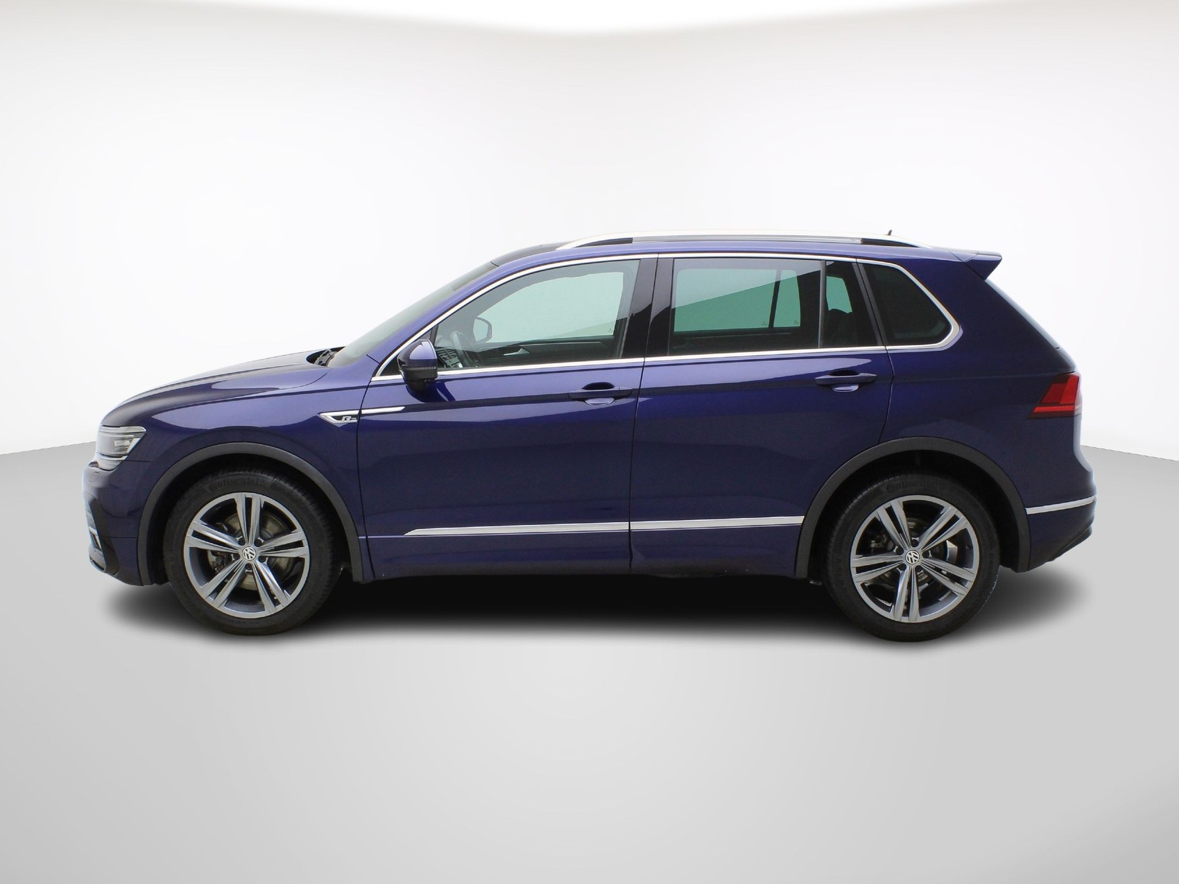 VW Tiguan 2.0 TSI DSG R-Line 4Motion-image-2