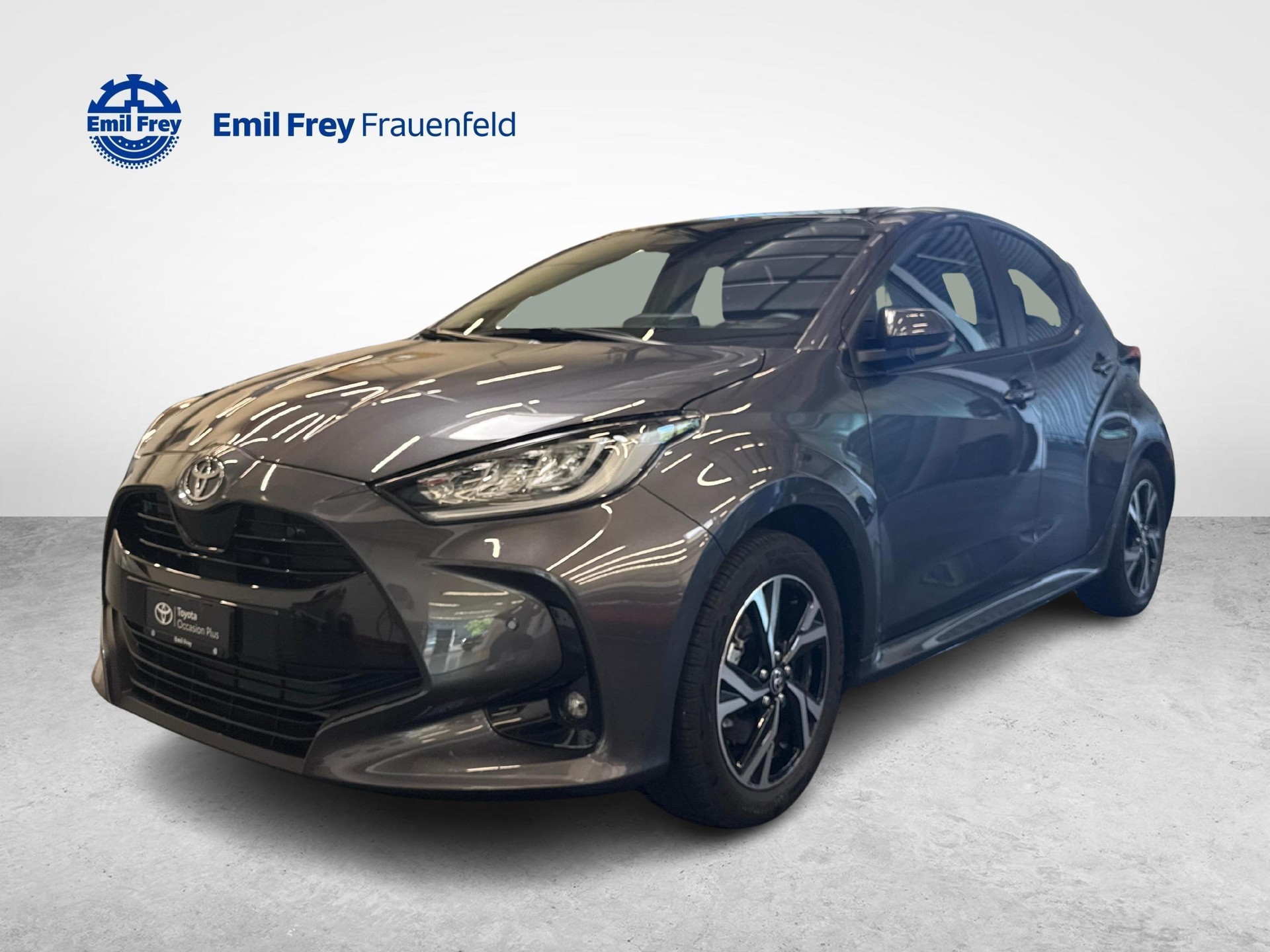 TOYOTA Yaris 1.5 VVT-i HSD Trend-image-0