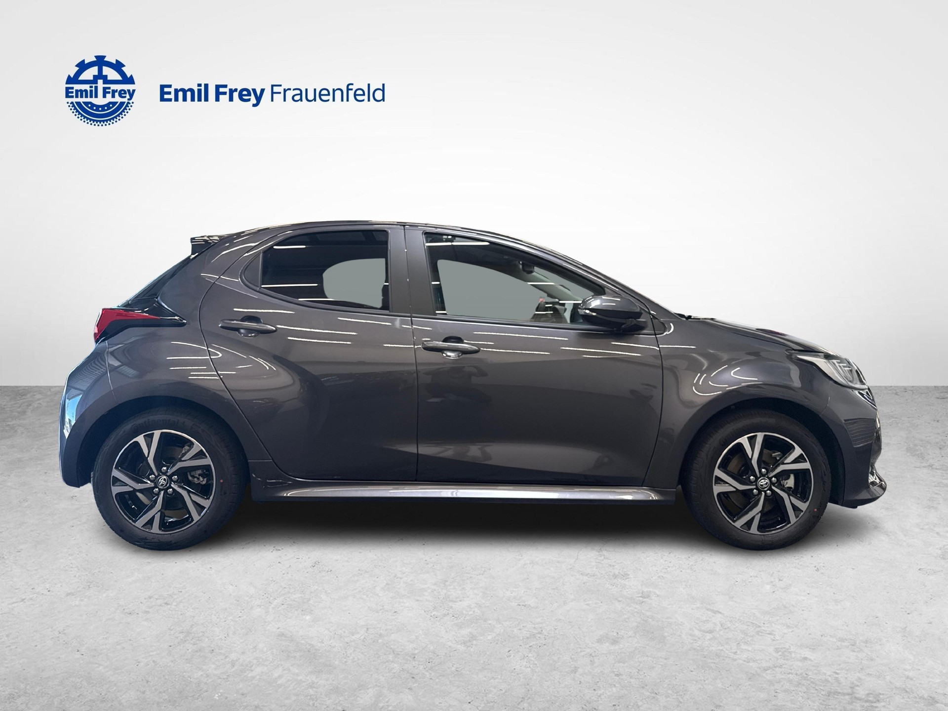 TOYOTA Yaris 1.5 VVT-i HSD Trend-image-5