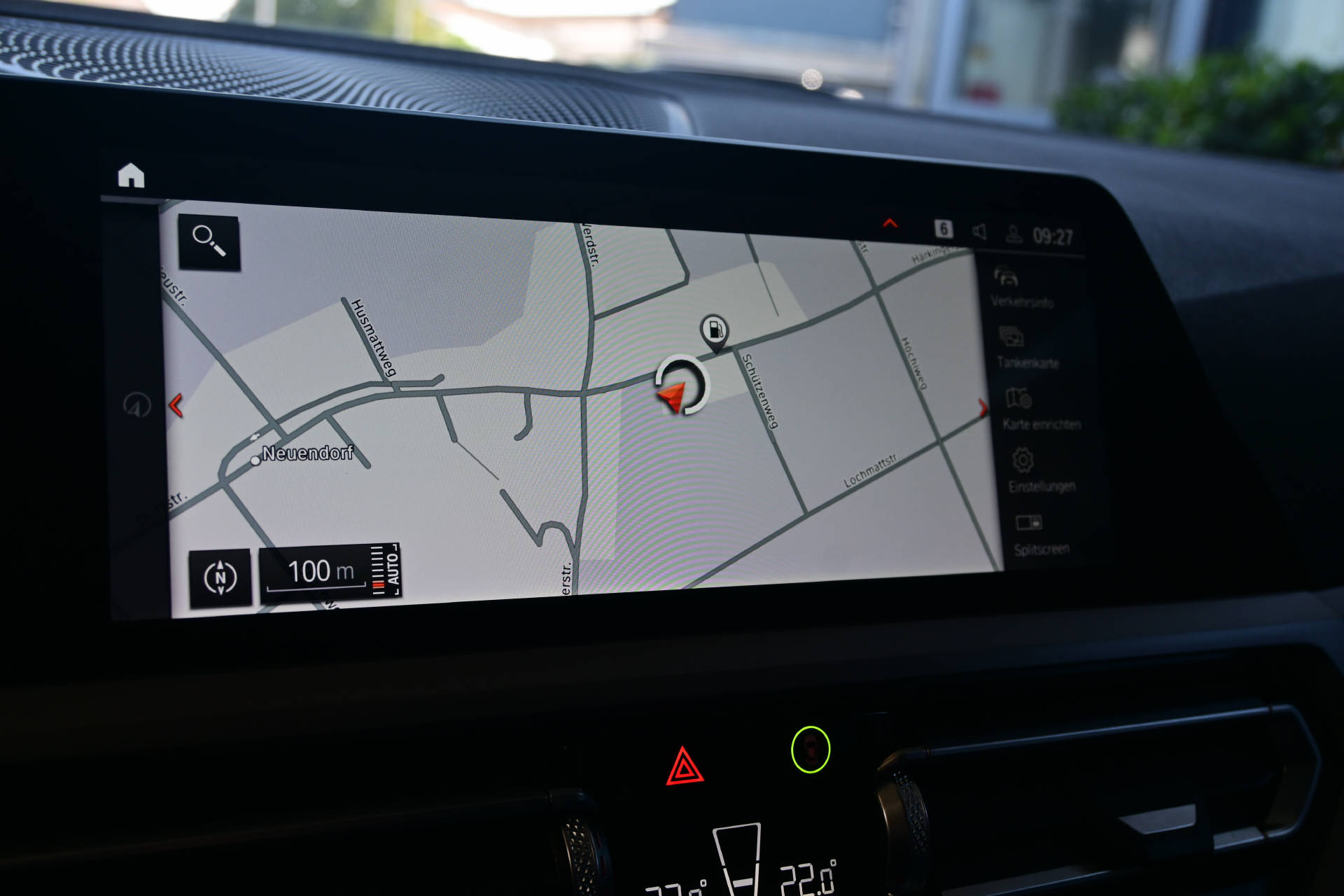 BMW 320d xDrive Touring **HUD*LASER-Light*AHK*8-fach*-image-19