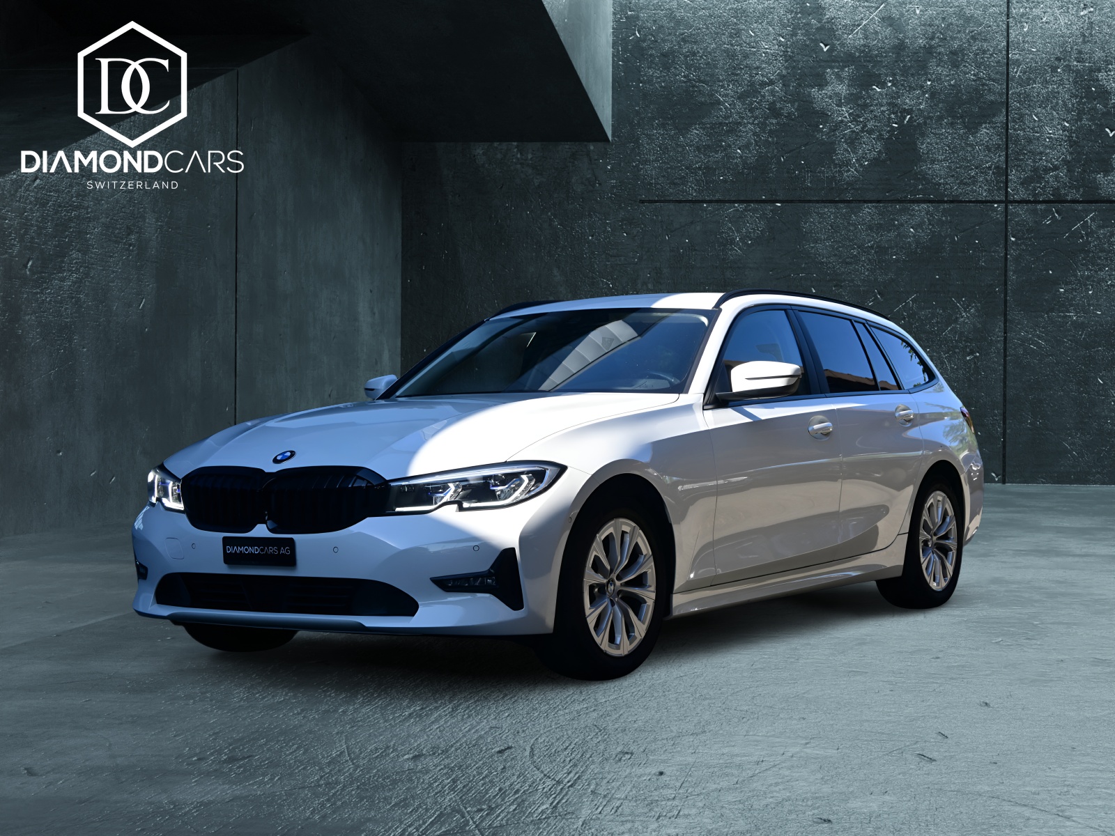 BMW 320d xDrive Touring **HUD*LASER-Light*AHK*8-fach*-image-0
