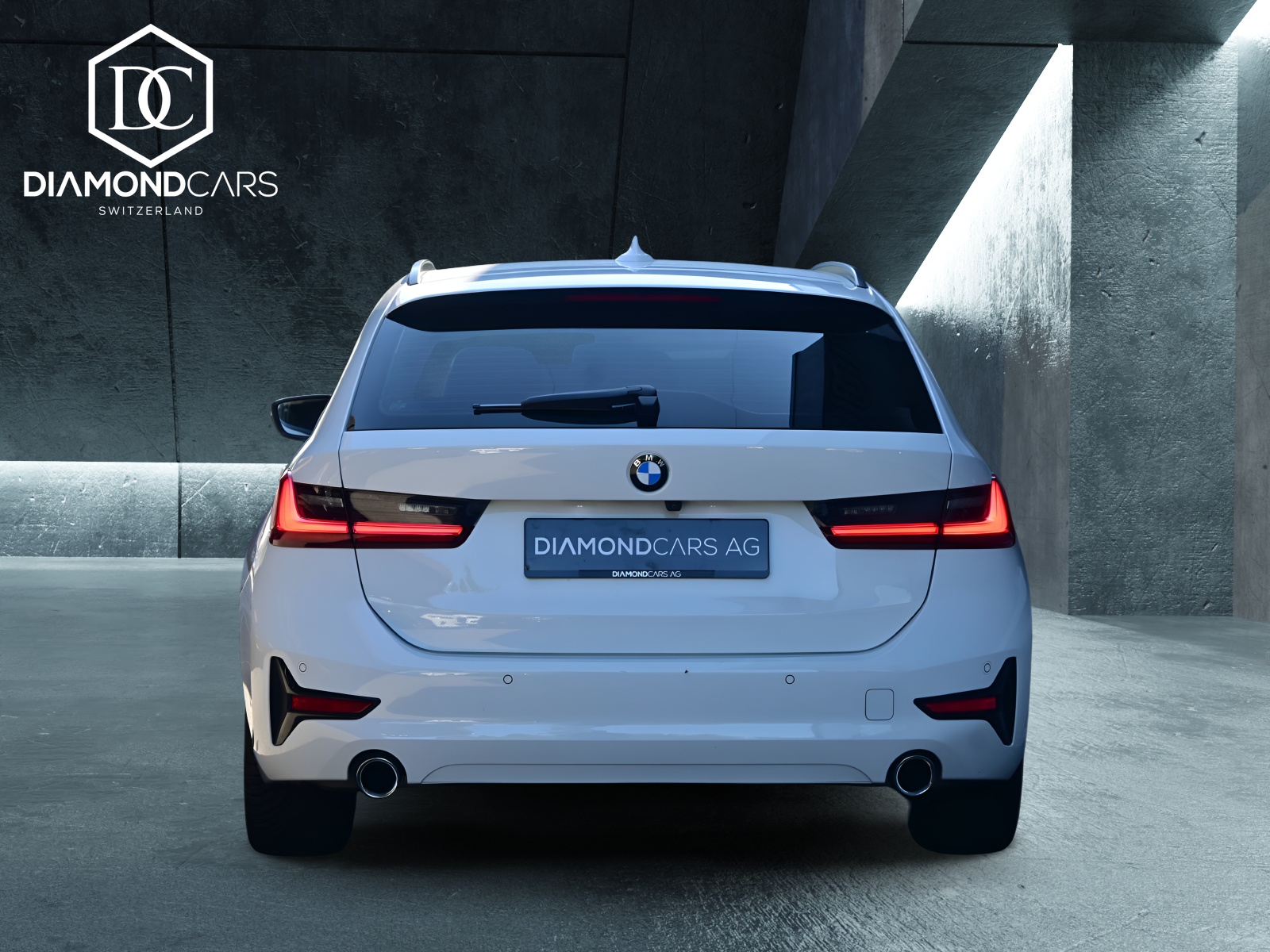 BMW 320d xDrive Touring **HUD*LASER-Light*AHK*8-fach*-image-6