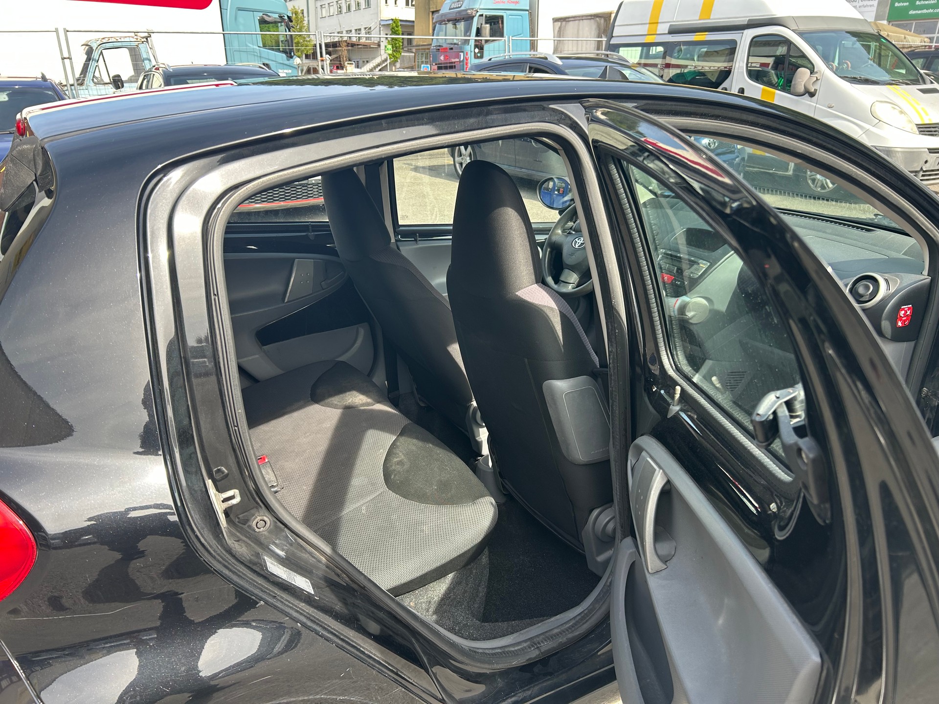 TOYOTA Aygo 1.0 blue MultiMode-image-8