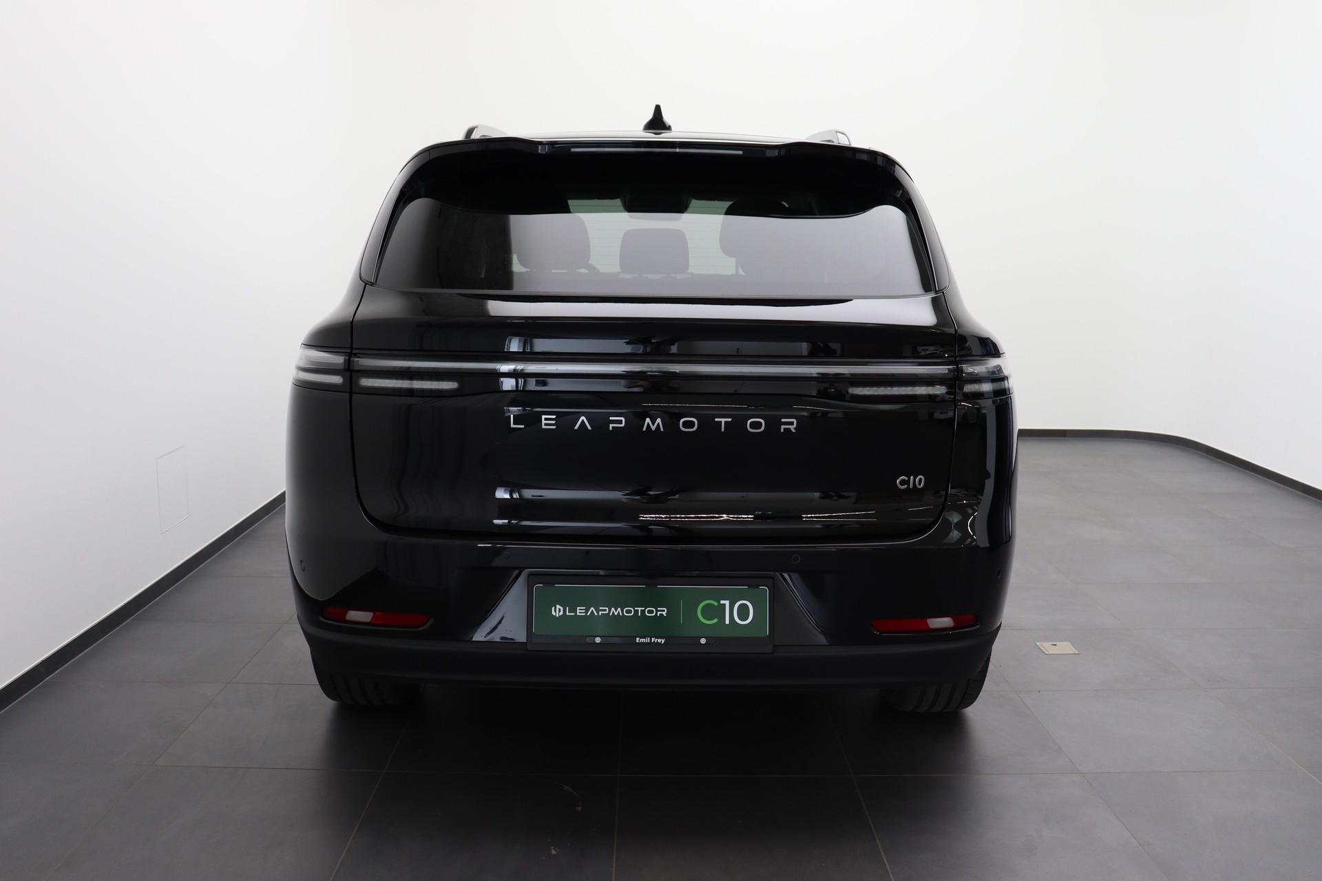 LEAPMOTOR C10 1.5 REEV-showroom-element-3