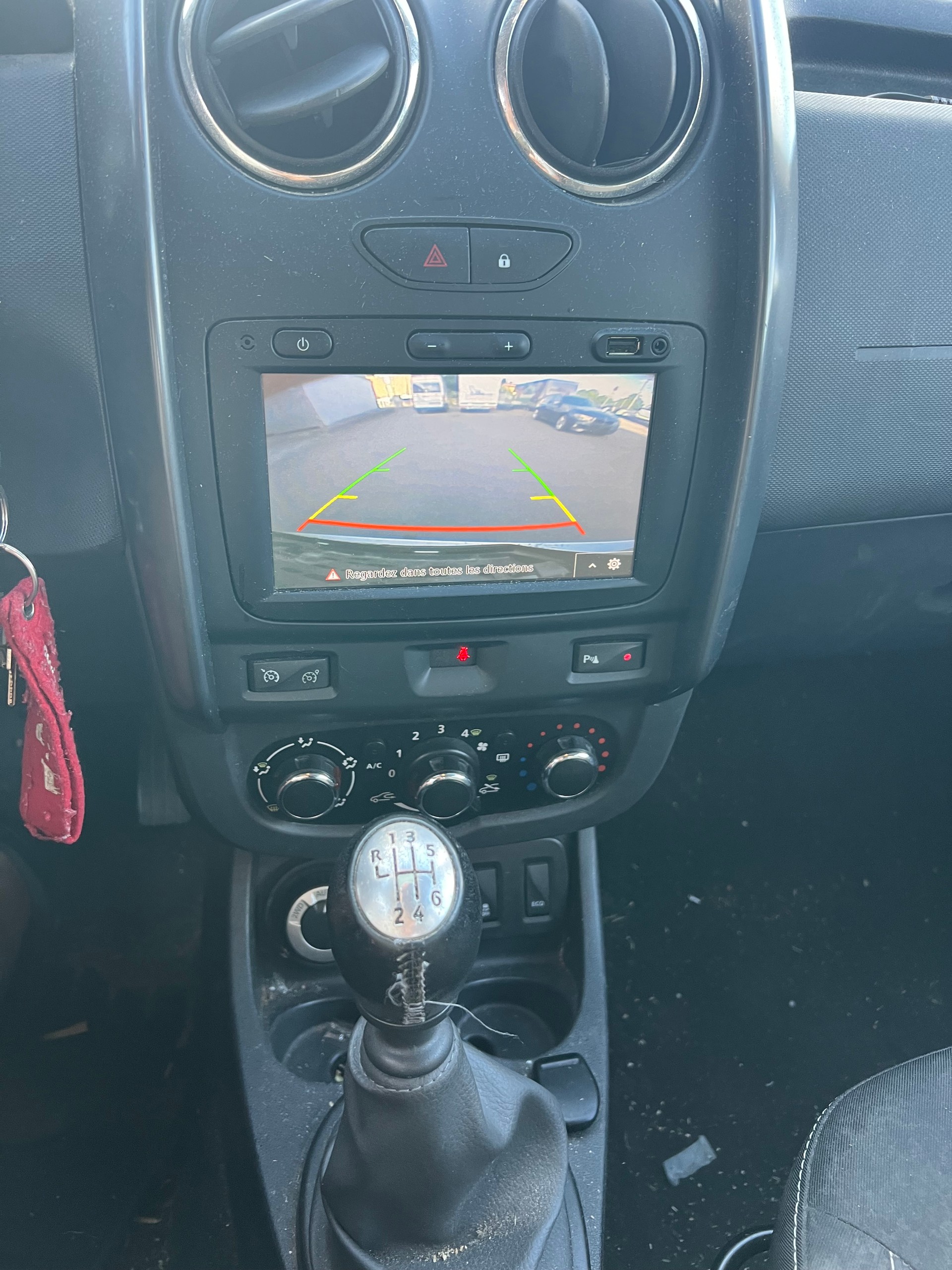 DACIA Duster 1.2 T Privilège 4x4-image-10