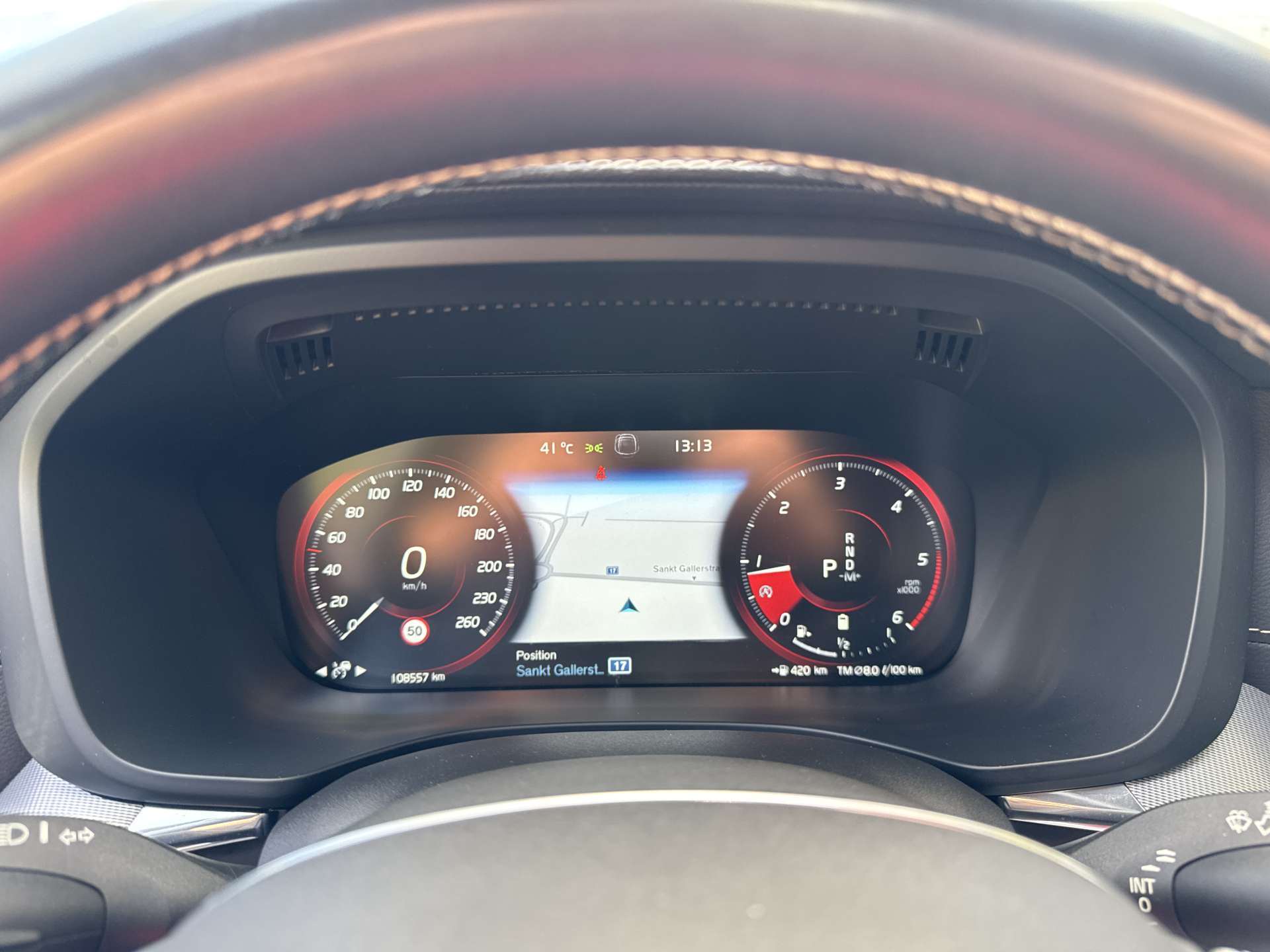 VOLVO XC60 B5 Diesel AWD 235PS R-Design Geartronic-Automat-image-11