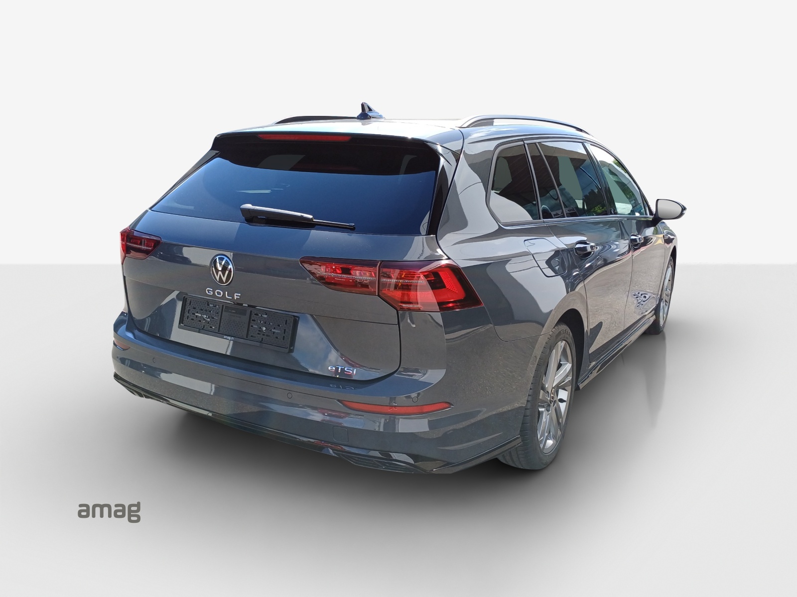VW Golf Variant 1.5 eTSI mHEV R-Line-showroom-element-3