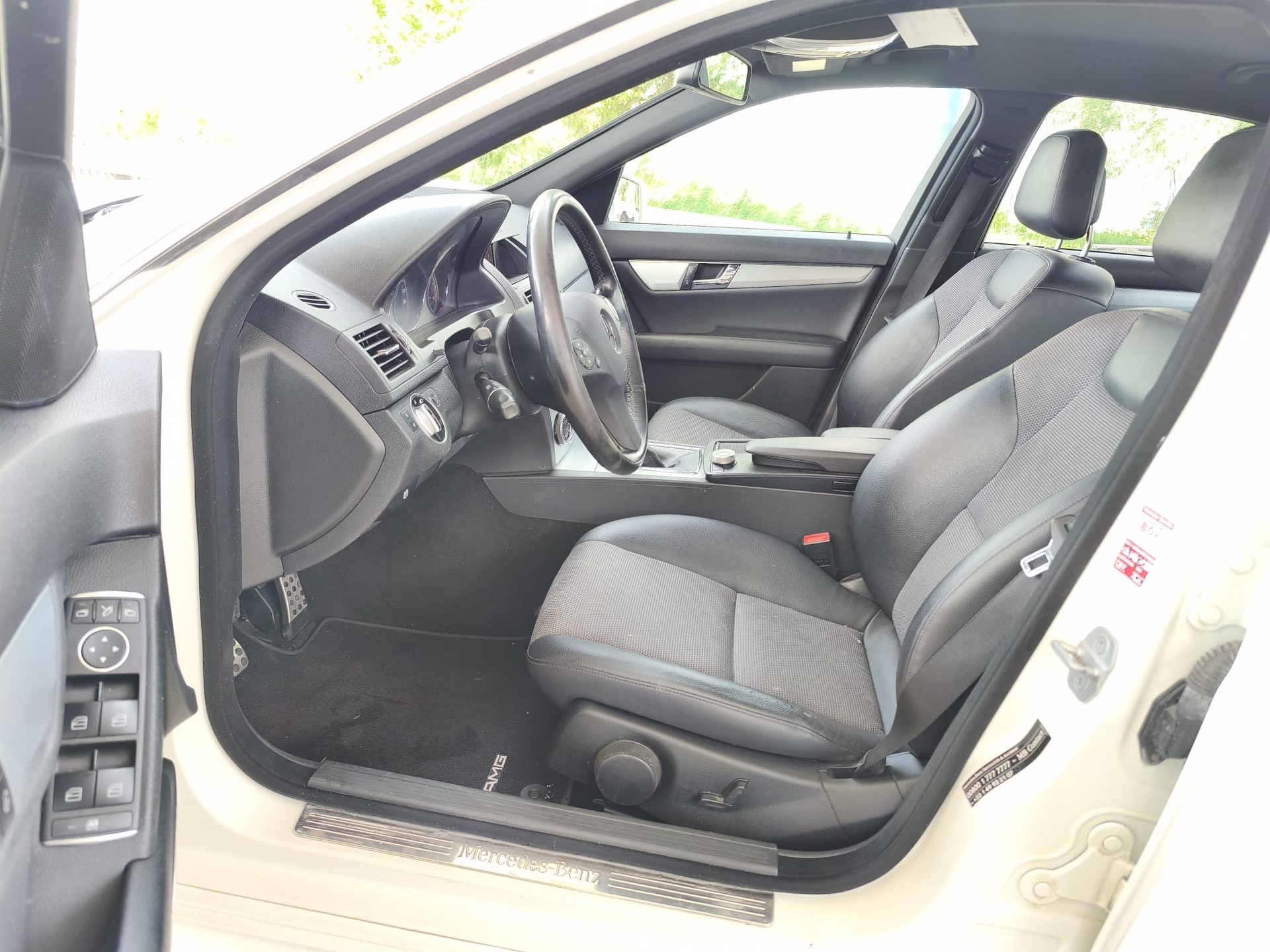 MERCEDES-BENZ C 180 CDI BlueEfficiency My Star Automatic-image-12