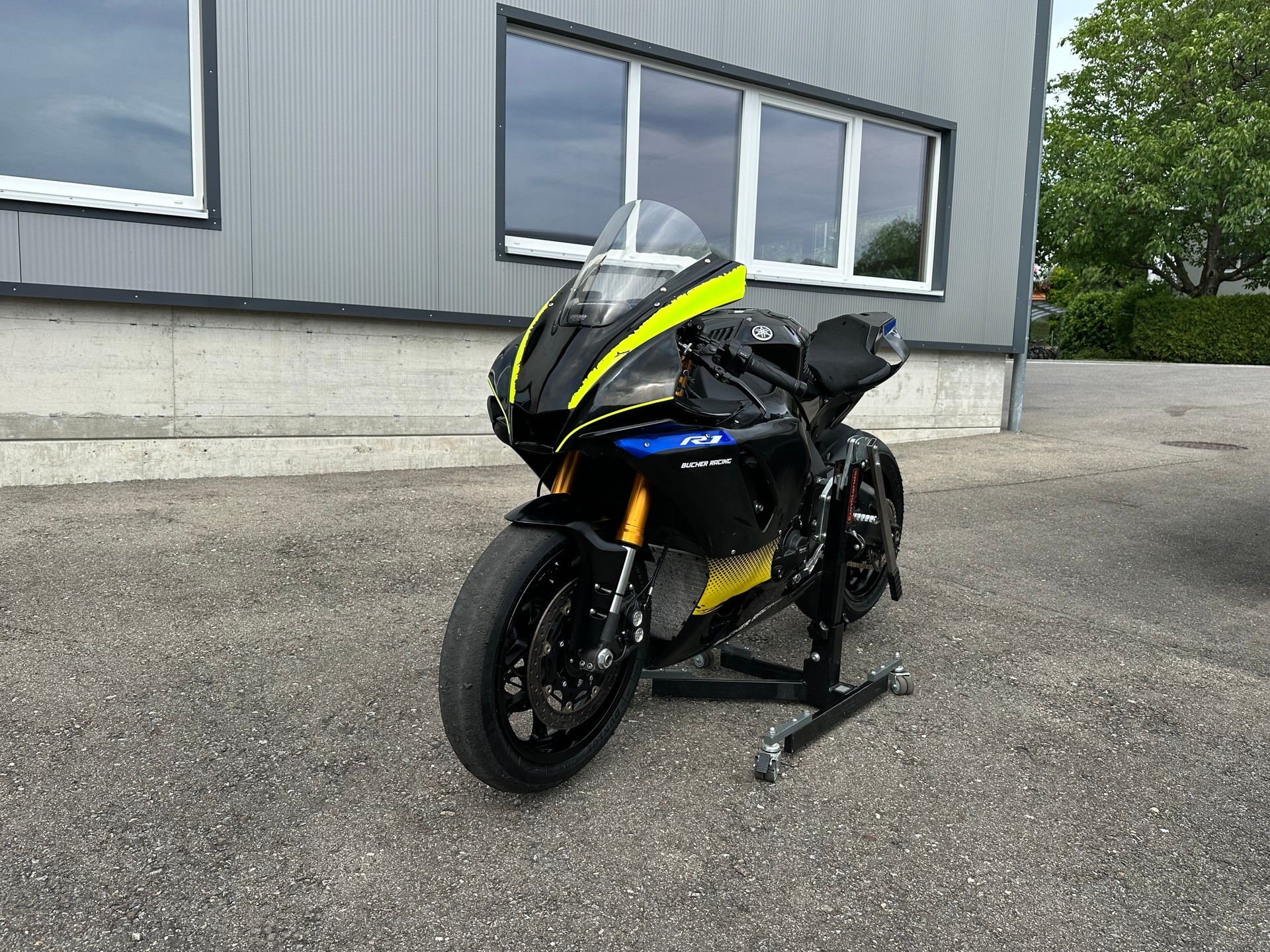 YAMAHA YZF-R1 ABS-image-4