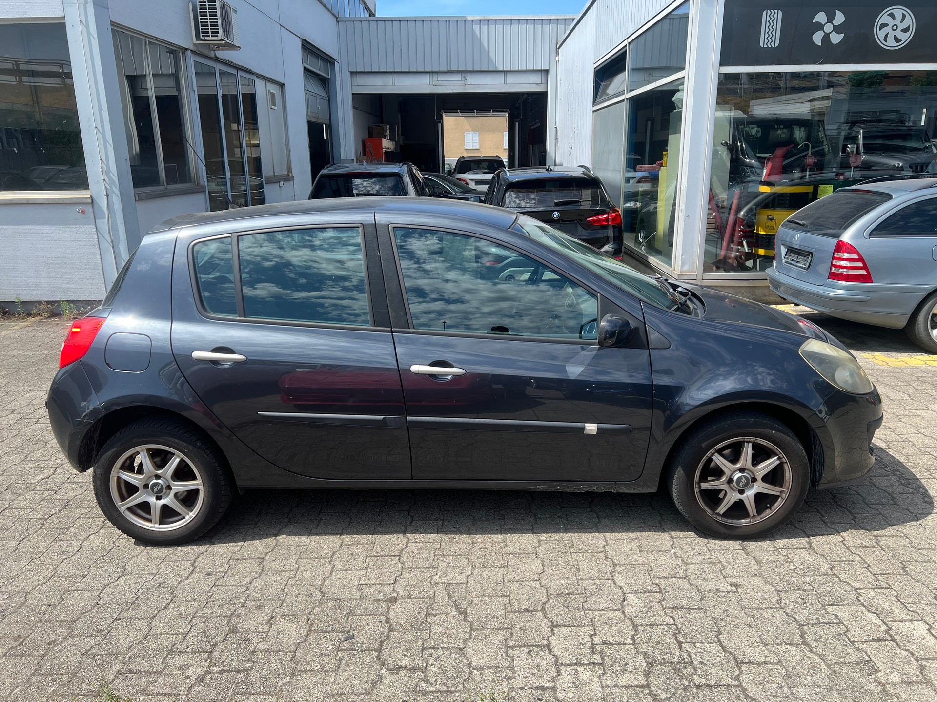 RENAULT Clio 1.4 16V Expression-image-3
