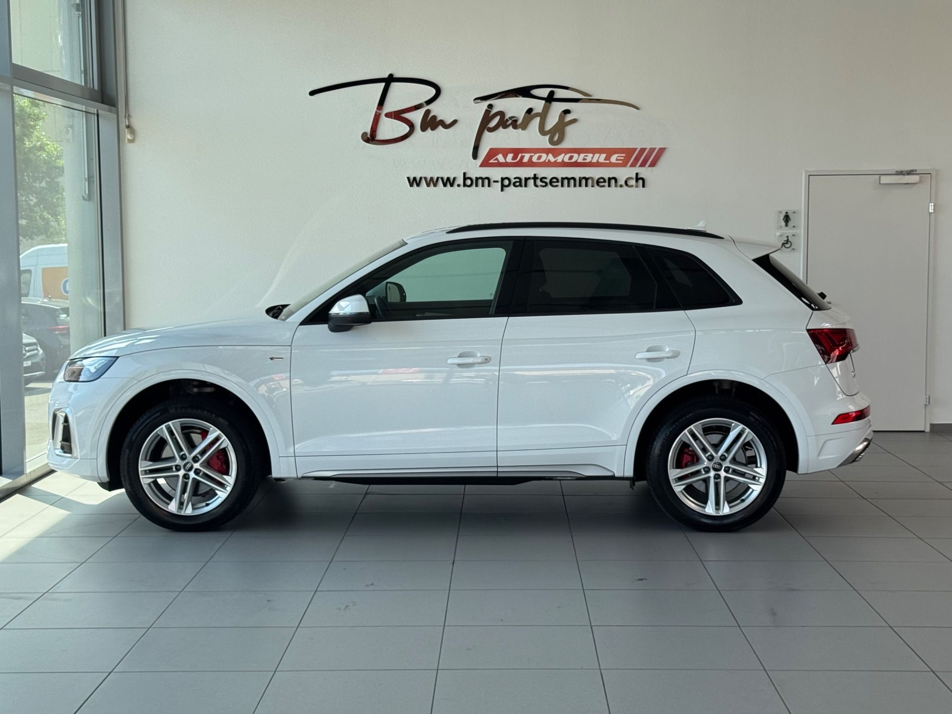 AUDI Q5 40 TDI quattro S-line quattro S-tronic-showroom-element-2