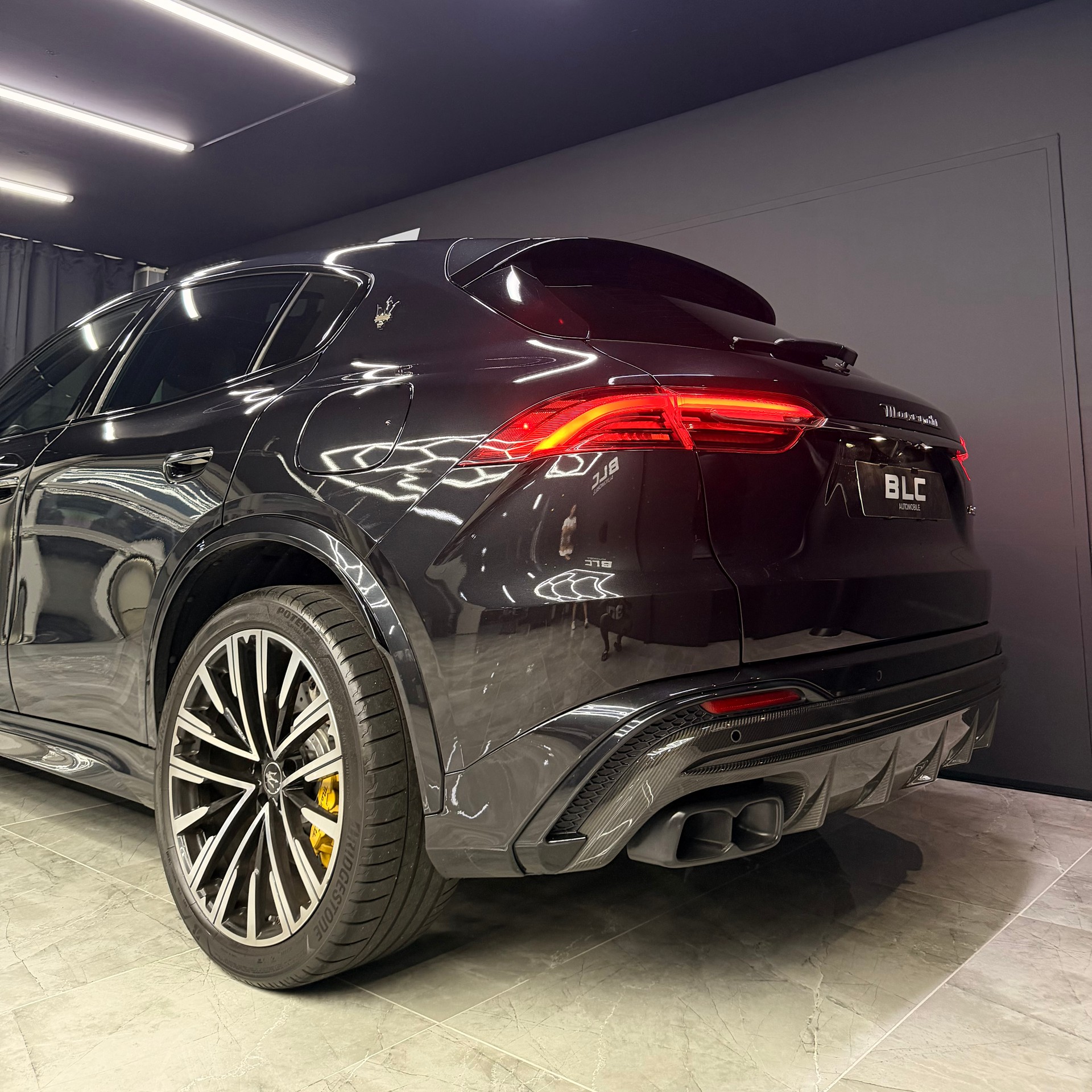 MASERATI Grecale 3.0 Trofeo Automatica-image-6