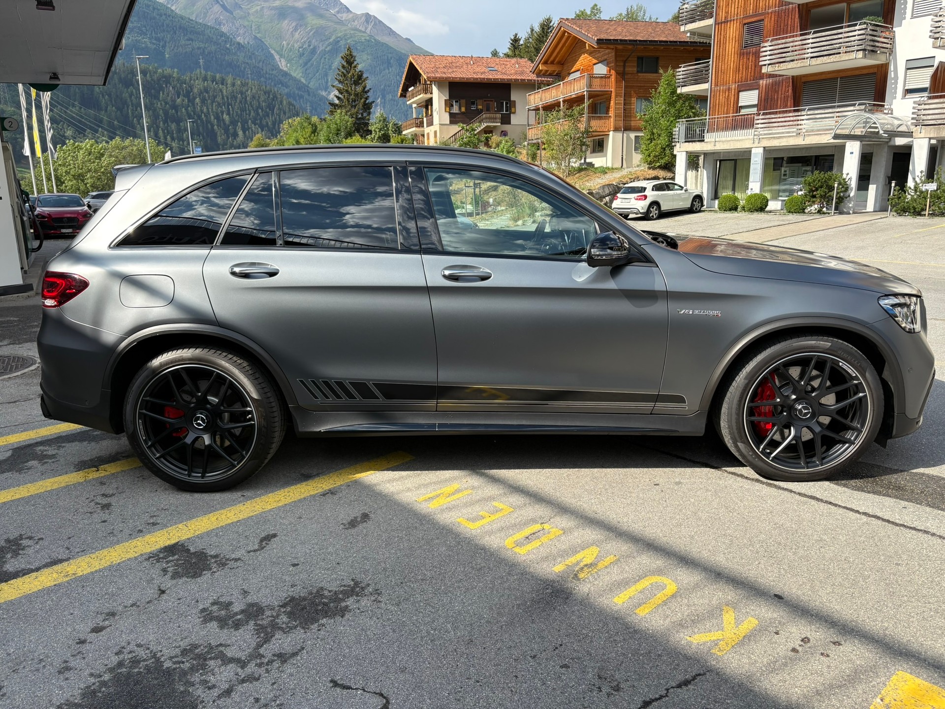 MERCEDES-BENZ GLC 63 S AMG 4Matic-image-3