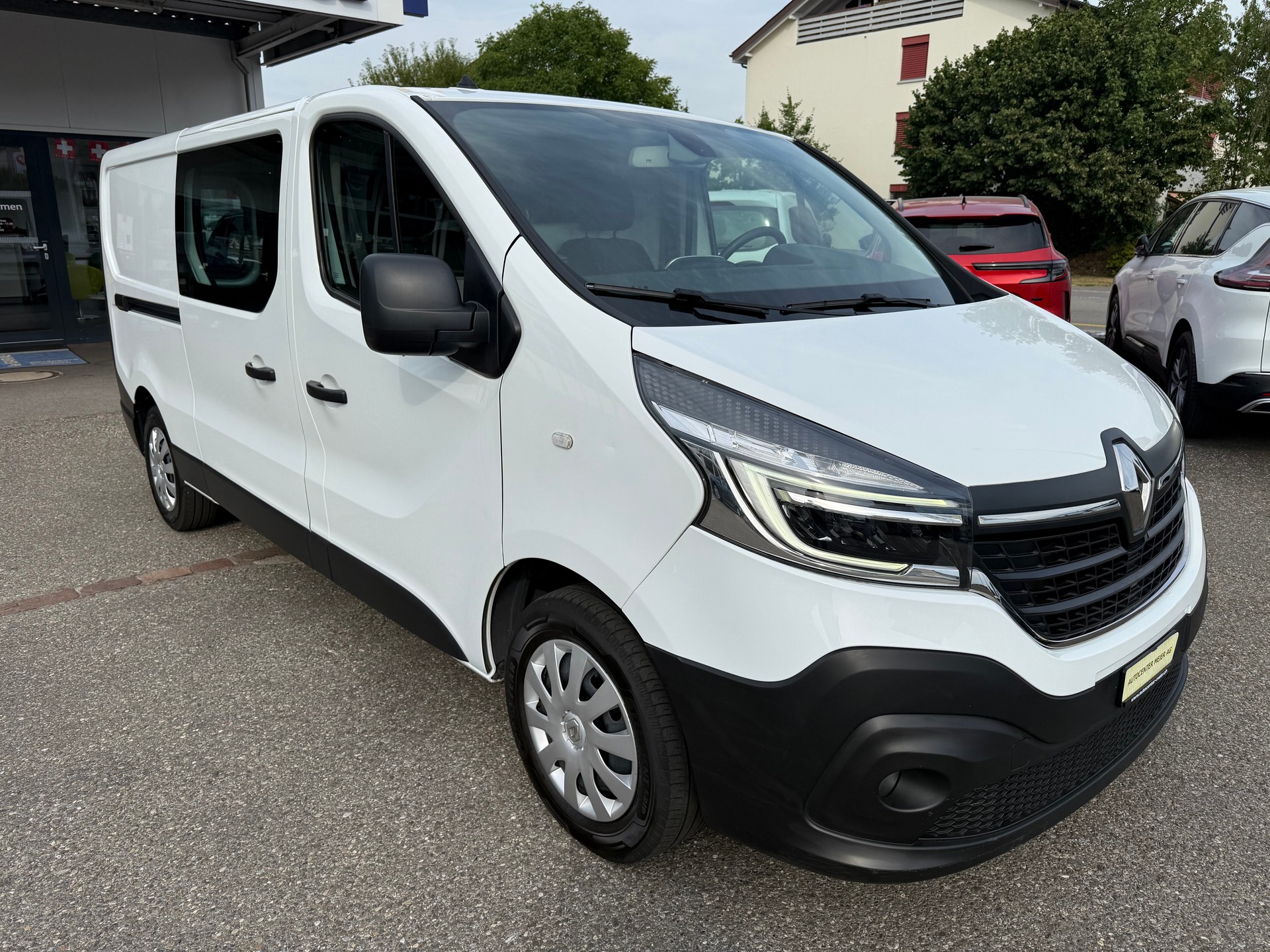 RENAULT Trafic 2.0 Energy dCi 120 3.0t Business L2H1-image-7