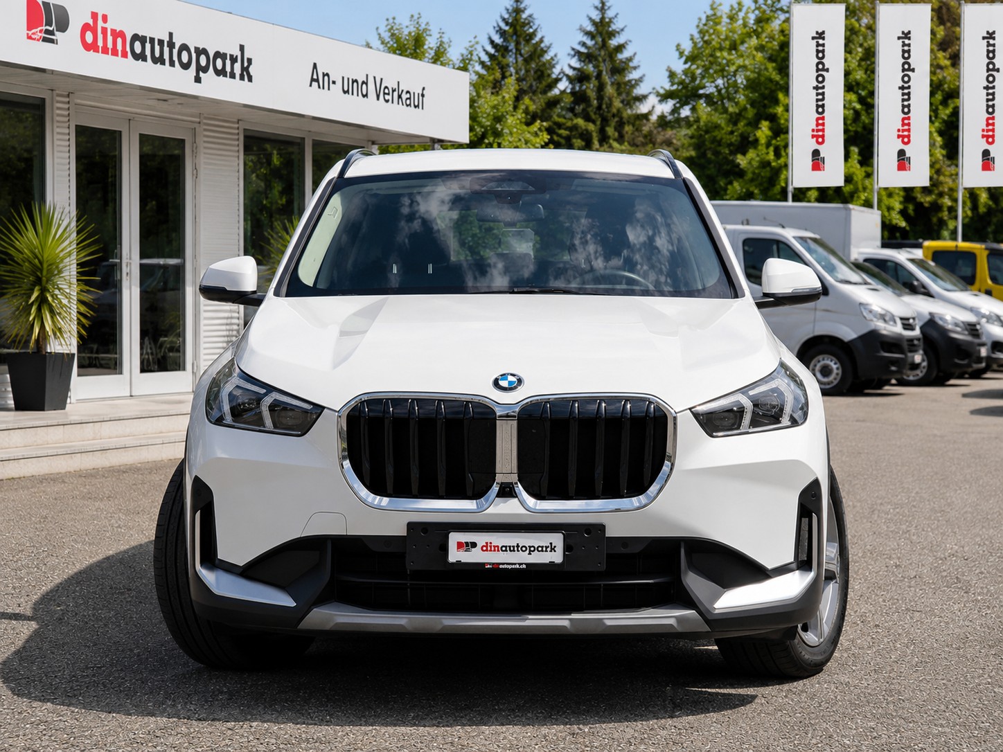 BMW X1 xDrive20d 48V | 2023 | 4x4 | Top Ausstattung inkl. AHK | CH-Fahrzeug | Inkl. Garantie |-showroom-element-2