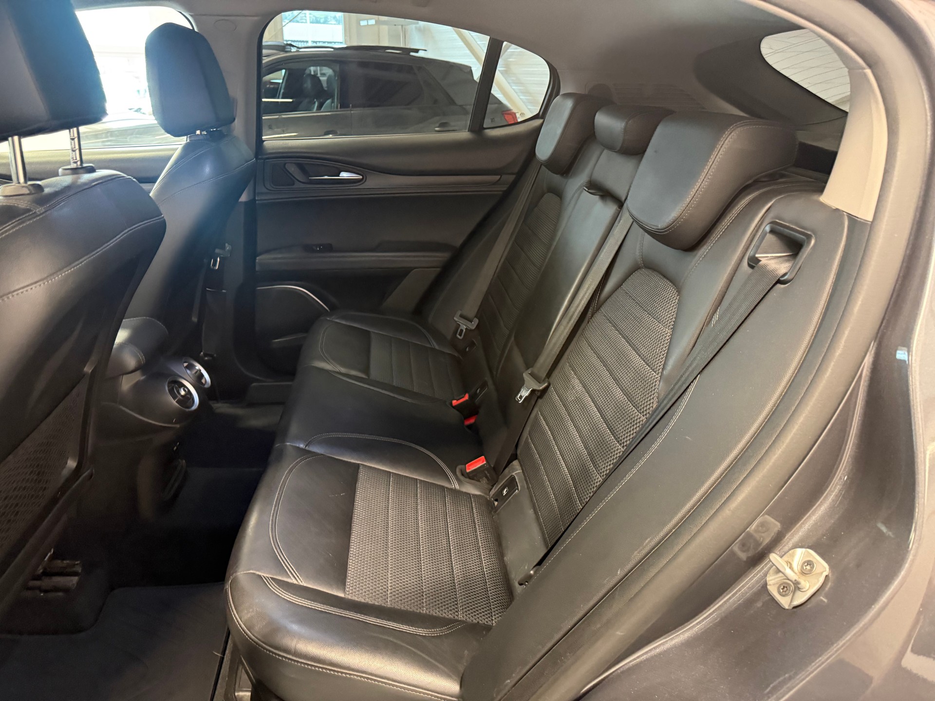 ALFA ROMEO Stelvio 2.0 Super Q4 Automatic-image-17