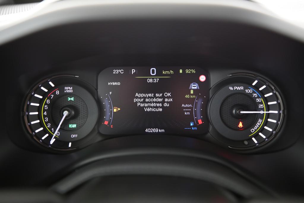 JEEP Renegade 1.3 Night Eagle 4xe-image-14