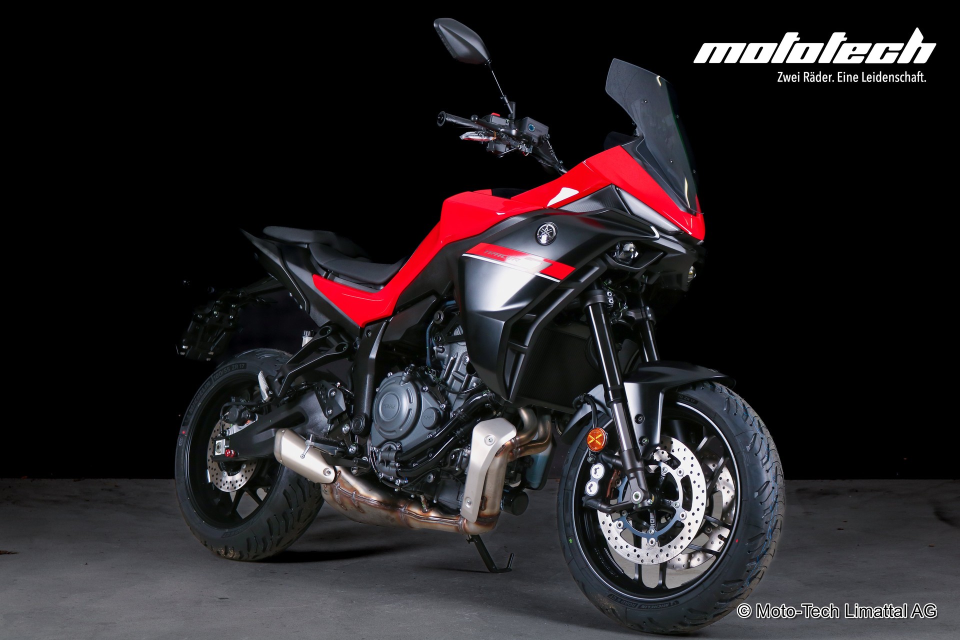 YAMAHA Tracer 7
