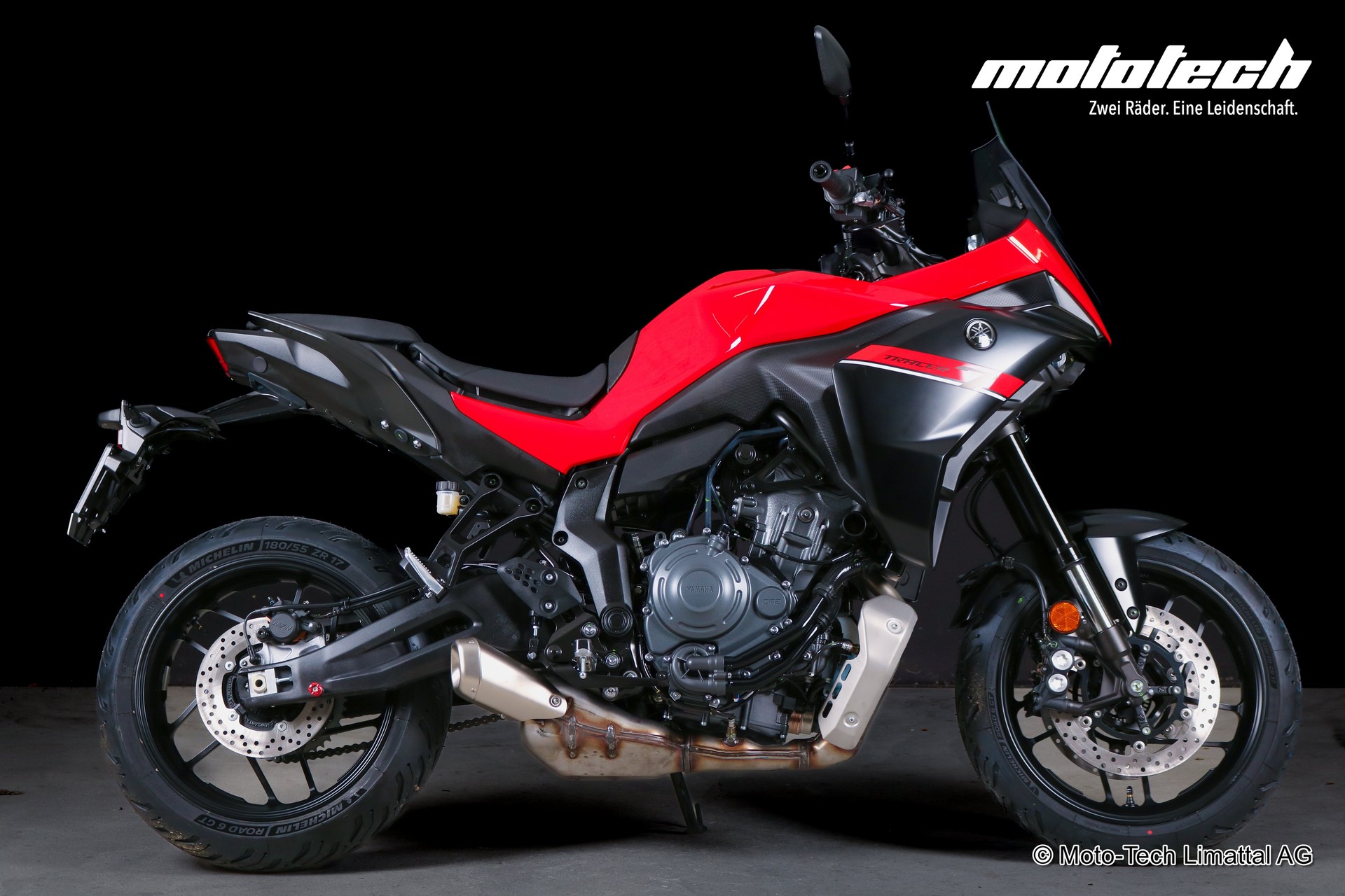 YAMAHA Tracer 7-showroom-element-1