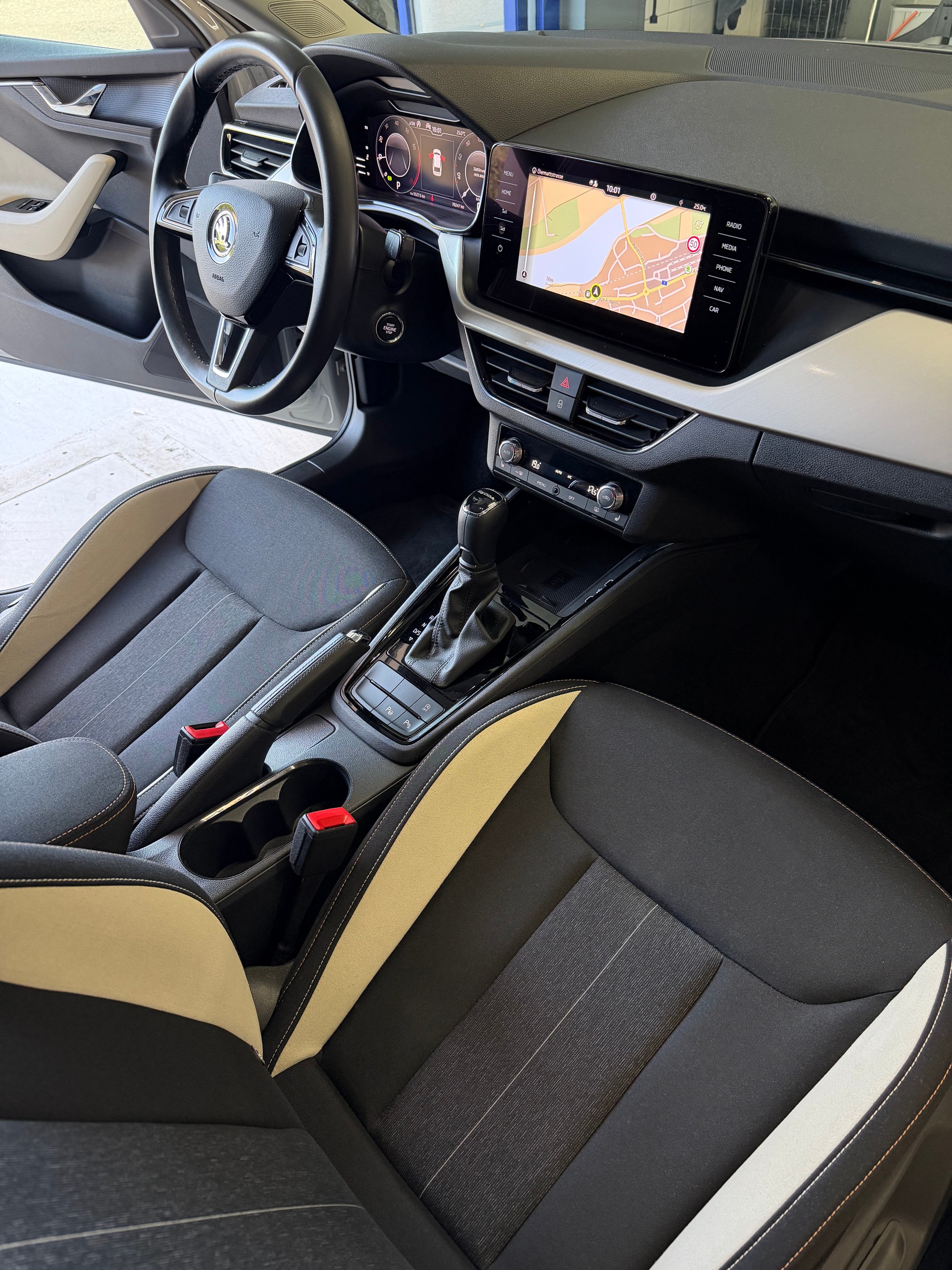 SKODA Scala 1.0 TSI Style-image-8