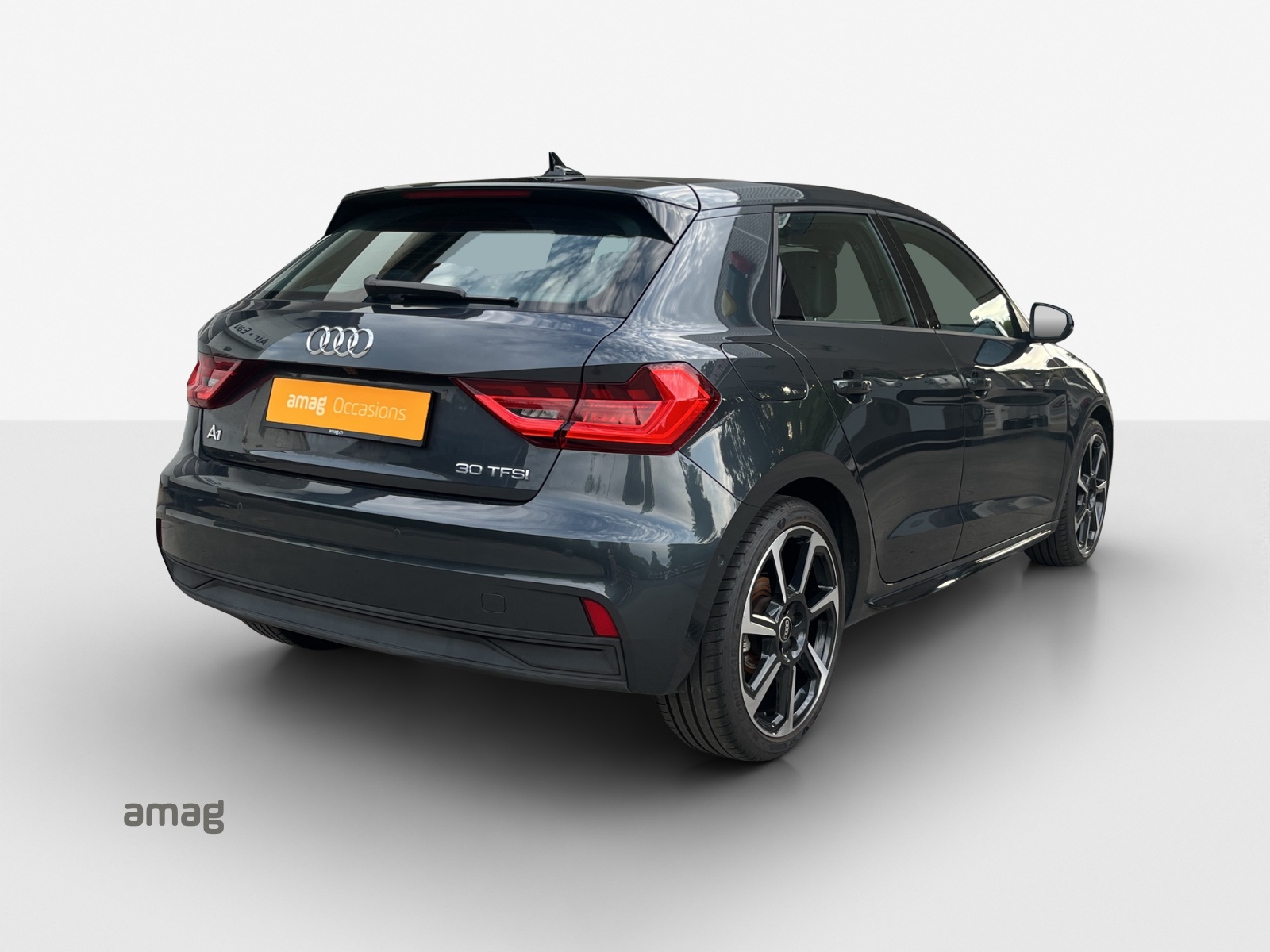 AUDI A1 Sportback 30 TFSI Attraction S-tronic-image-4