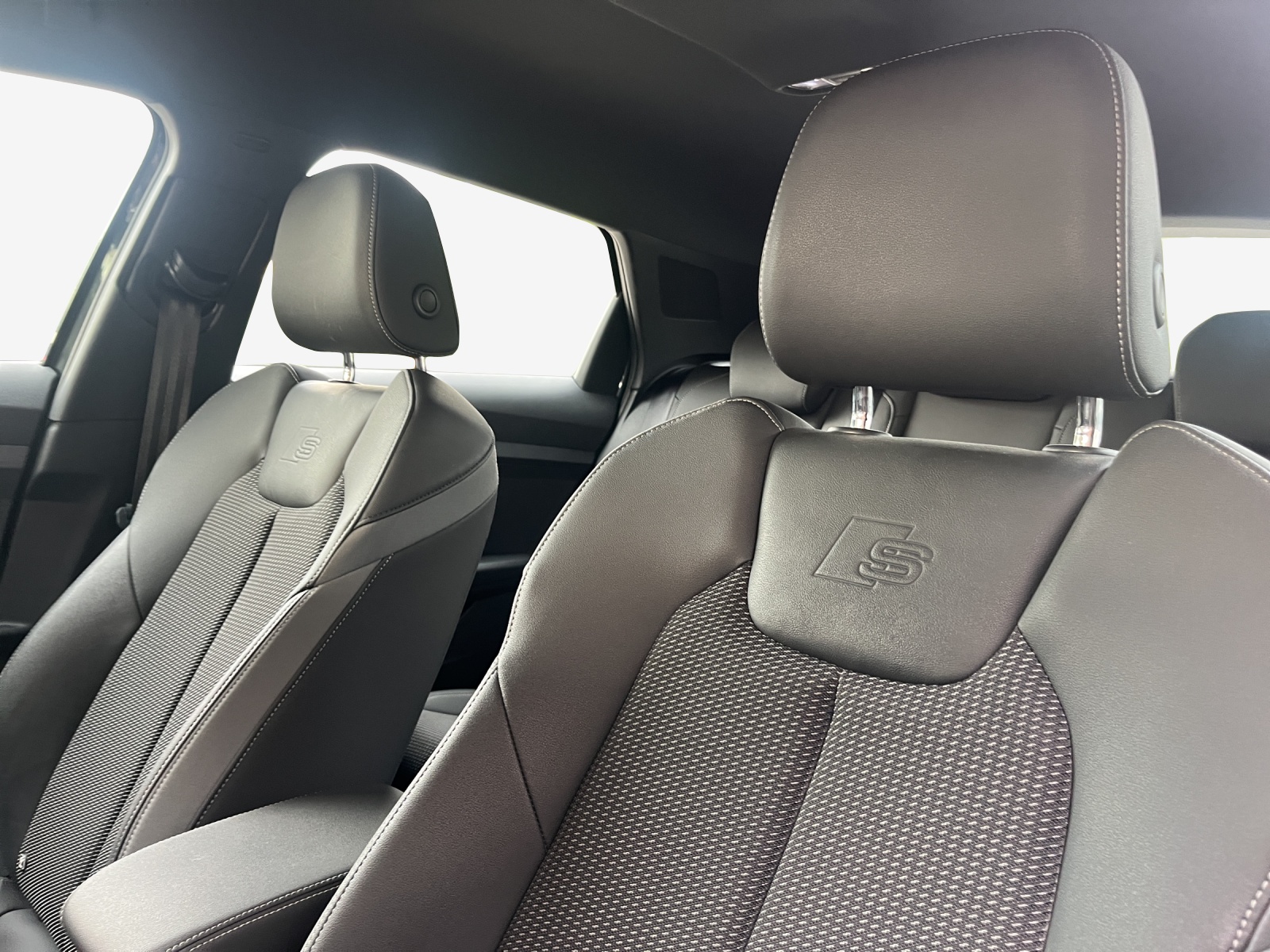 AUDI A1 Sportback 30 TFSI Attraction S-tronic-image-15