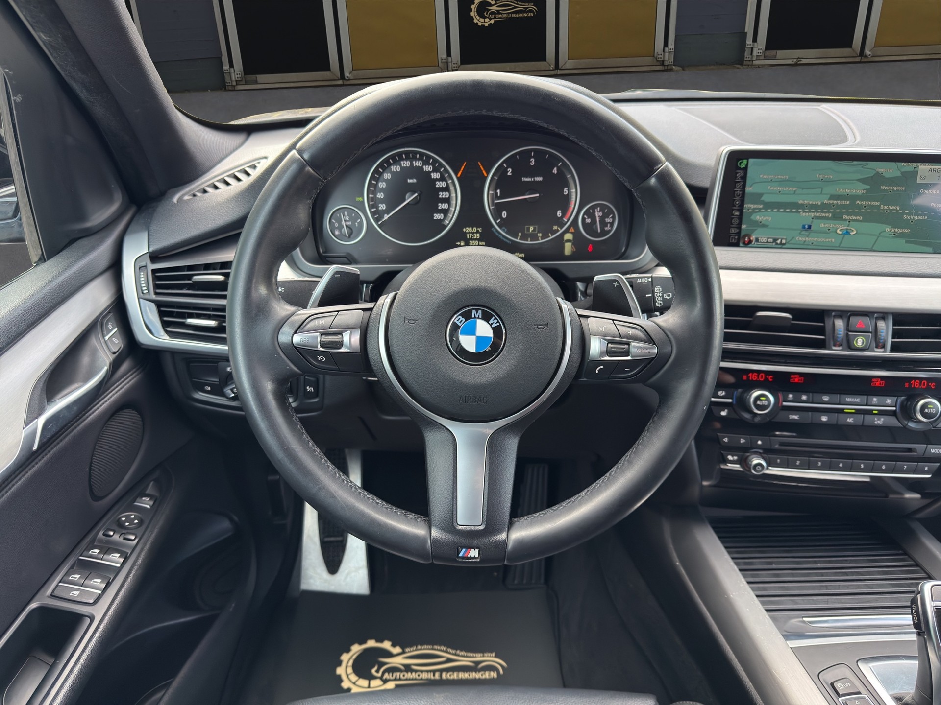 BMW X5 xDrive 40d M Paket Steptronic-image-11