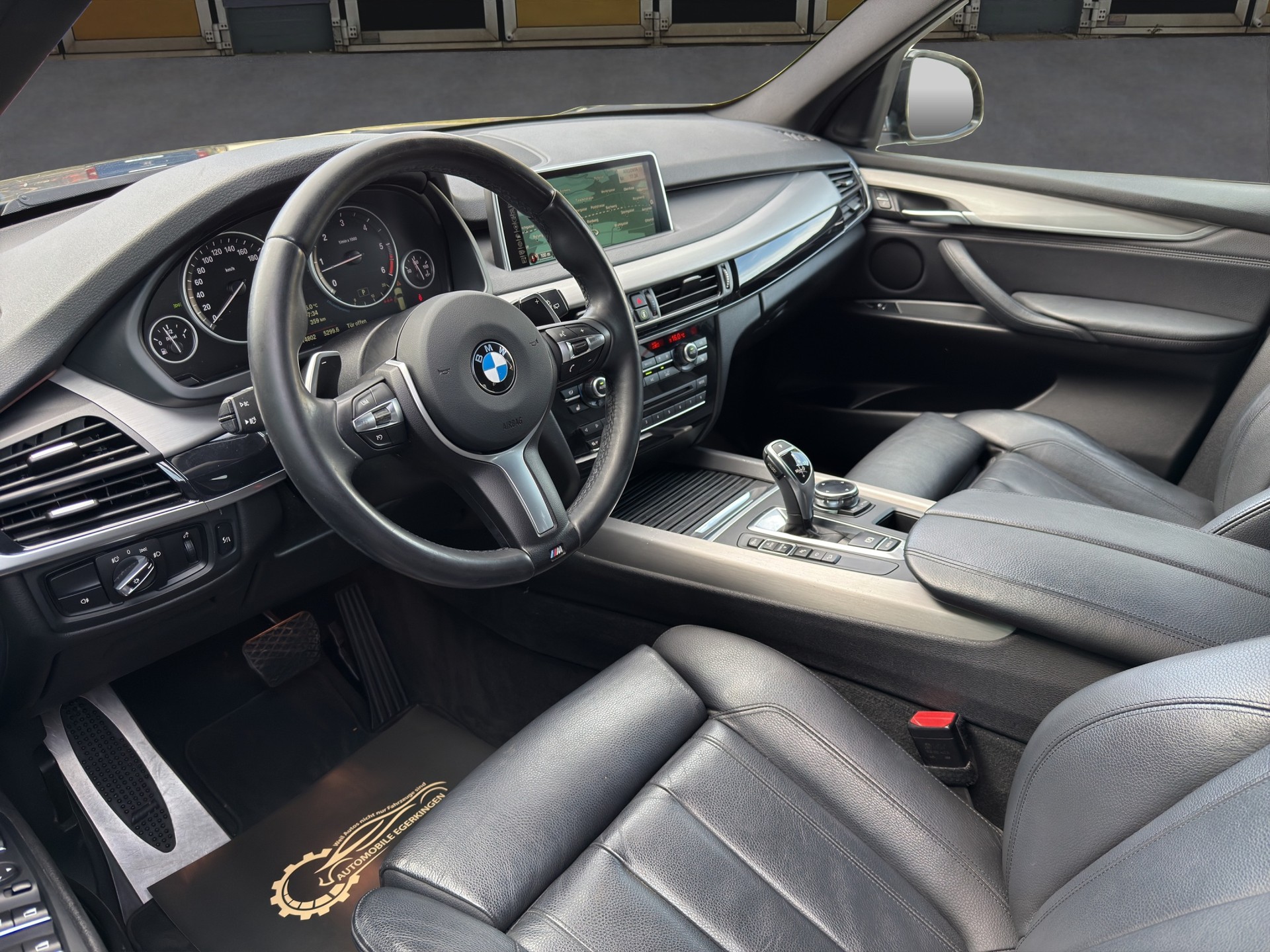BMW X5 xDrive 40d M Paket Steptronic-image-8