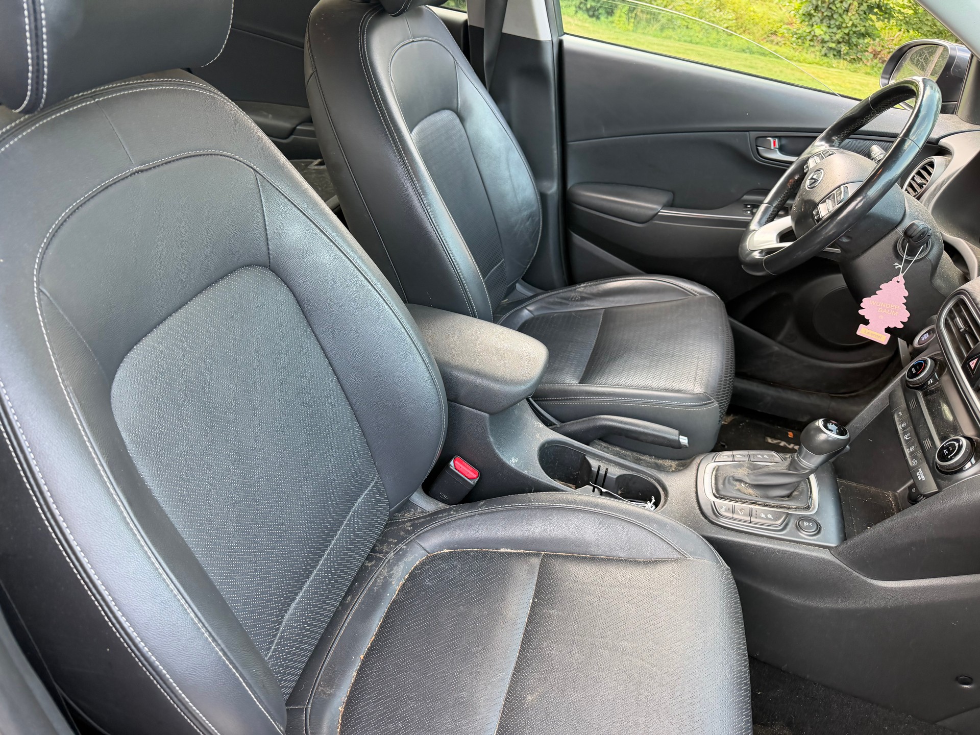 HYUNDAI Kona 1.6 CRDI Amplia 4WD DCT-image-9